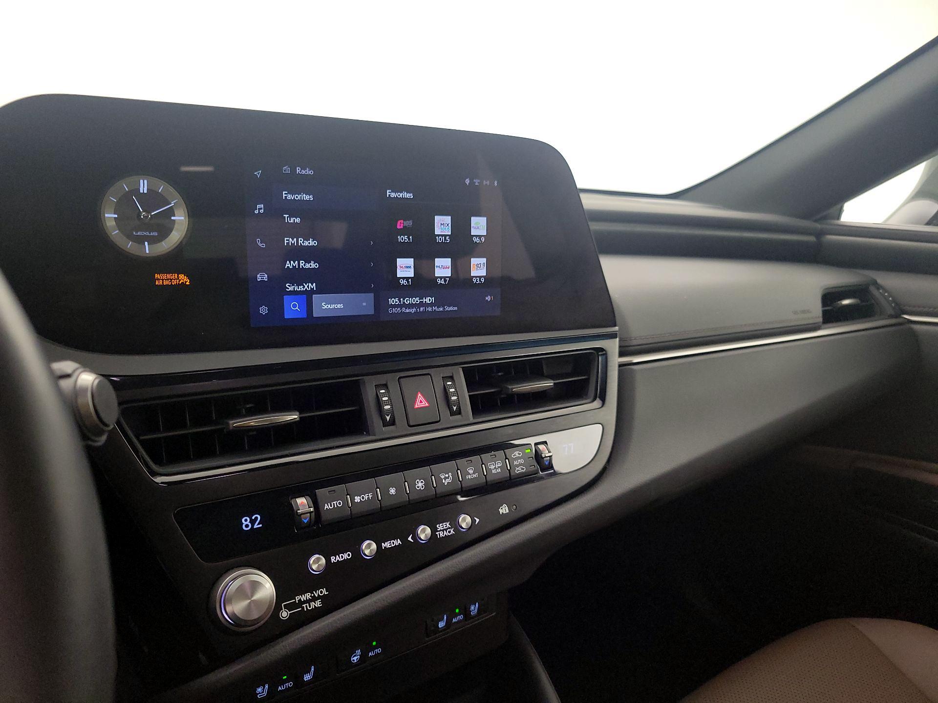 Thumbnail: 2025 Lexus ES - 15