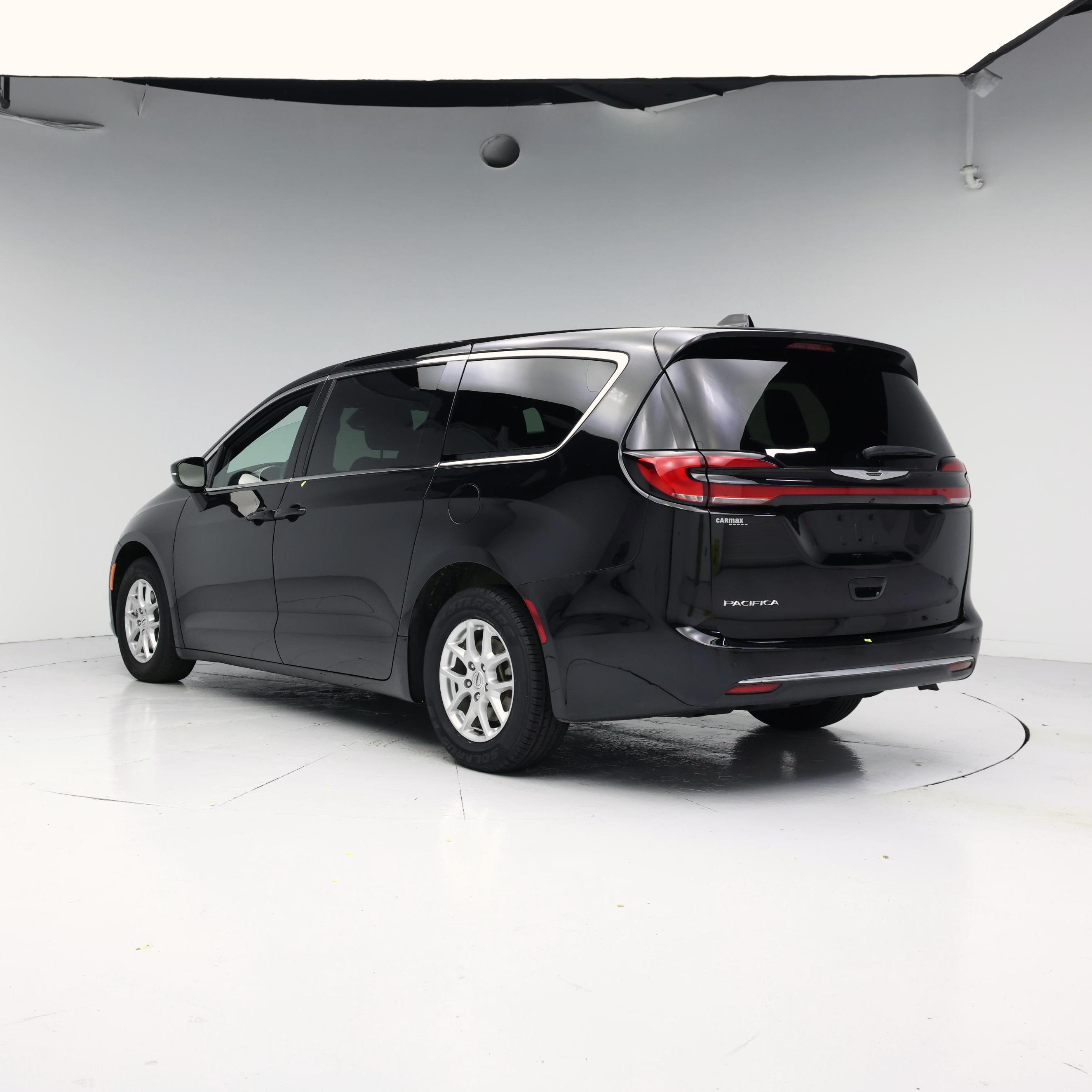Thumbnail: 2025 Chrysler Pacifica - 2