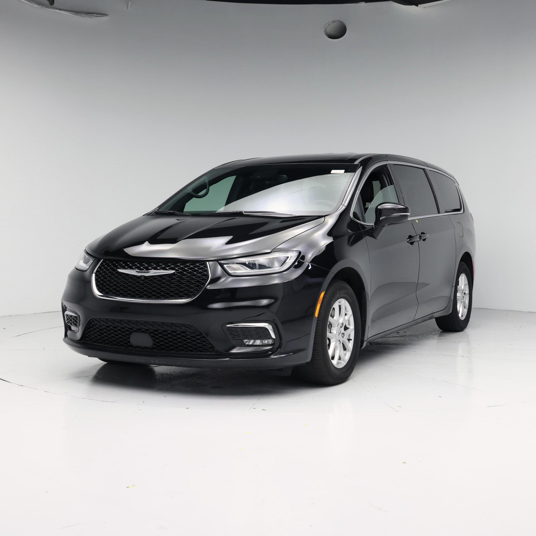 Thumbnail: 2025 Chrysler Pacifica - 4