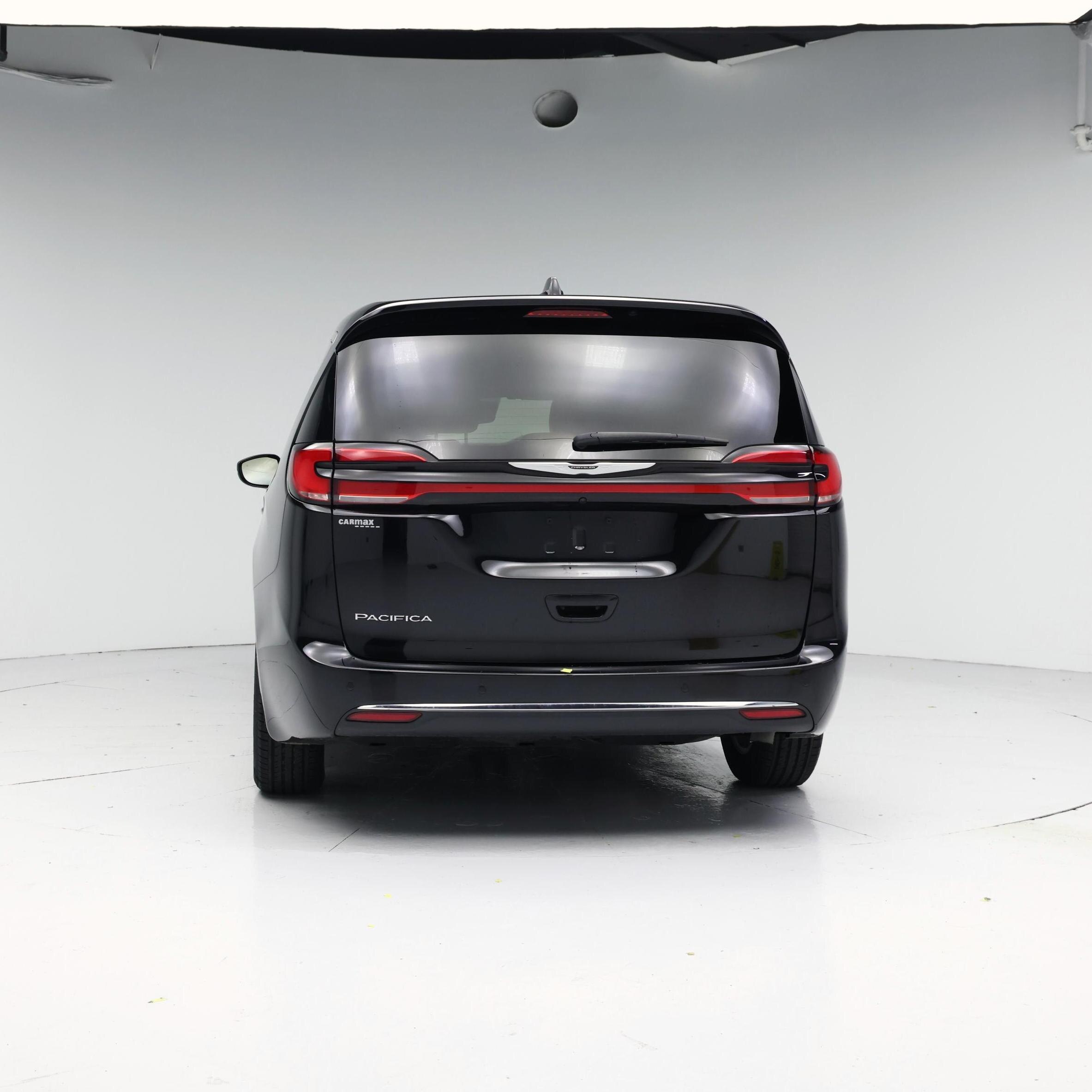 Thumbnail: 2025 Chrysler Pacifica - 6