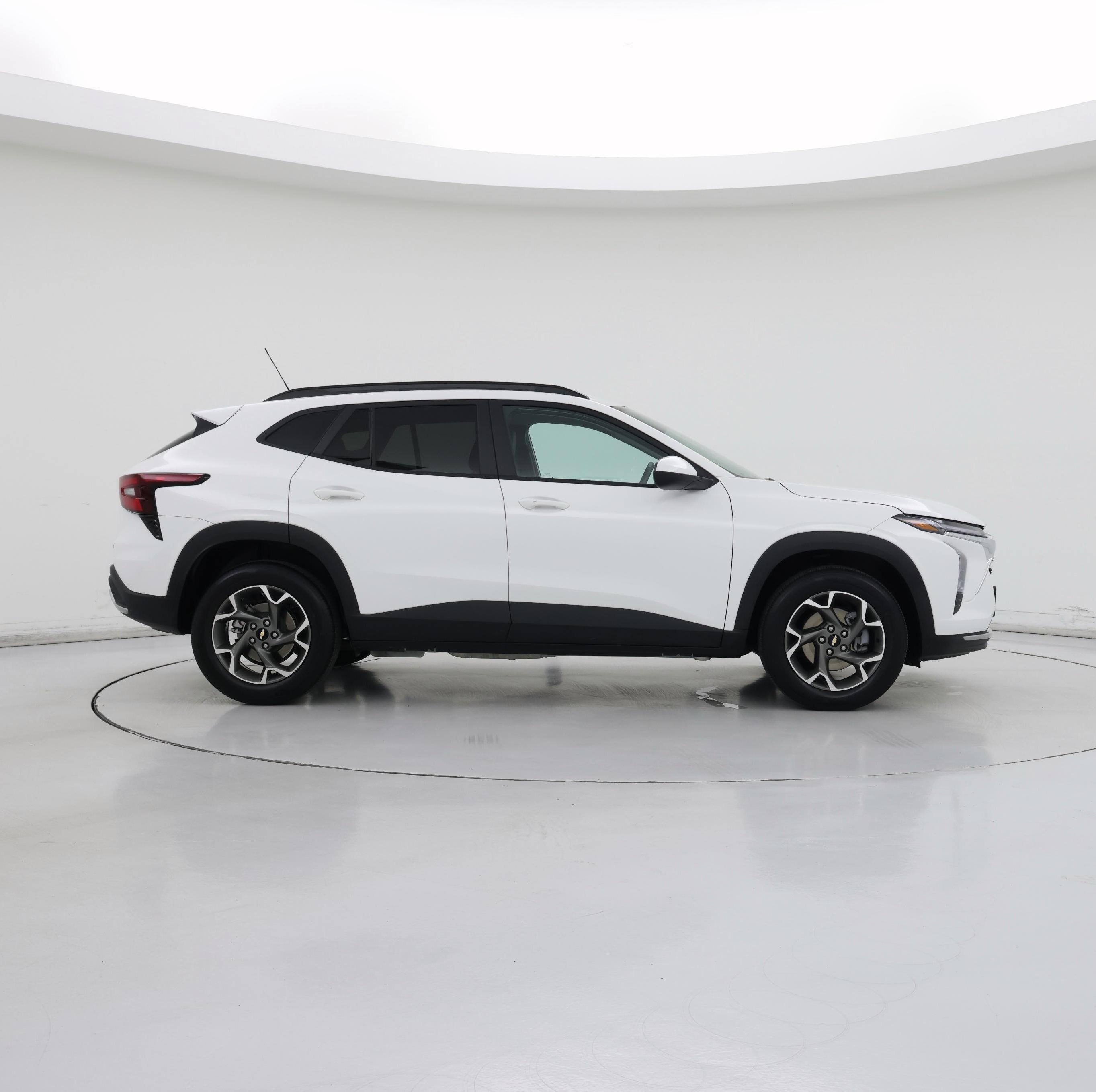 Thumbnail: 2025 Chevrolet Trax - 7