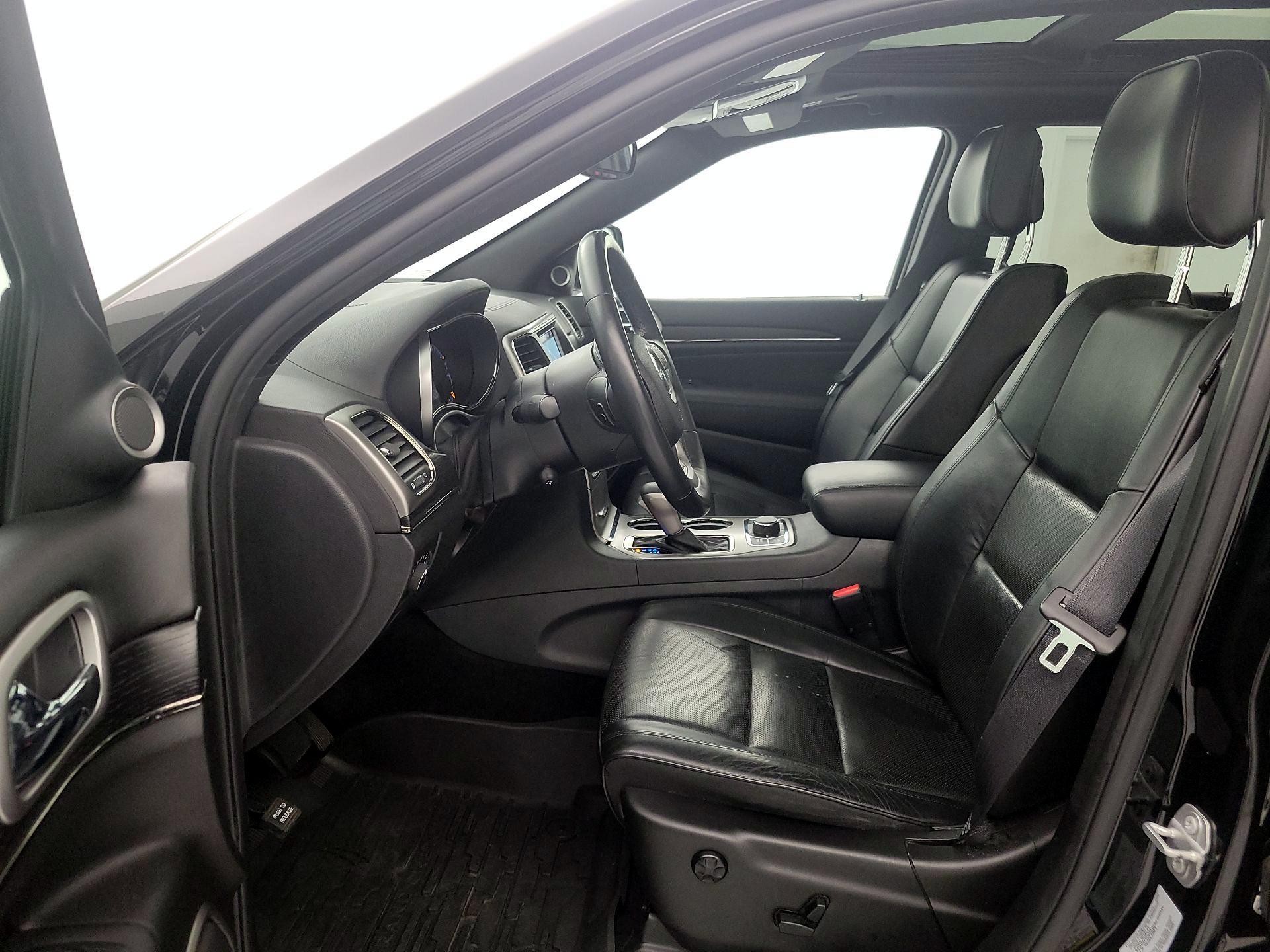 Thumbnail: 2018 Jeep Grand Cherokee - 11