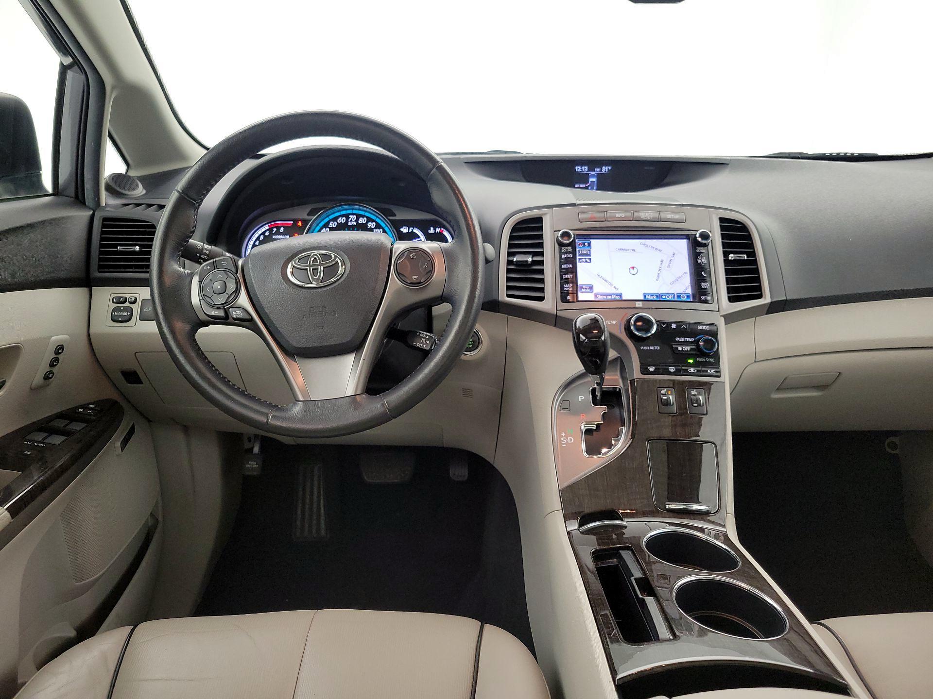 Thumbnail: 2014 Toyota Venza - 10