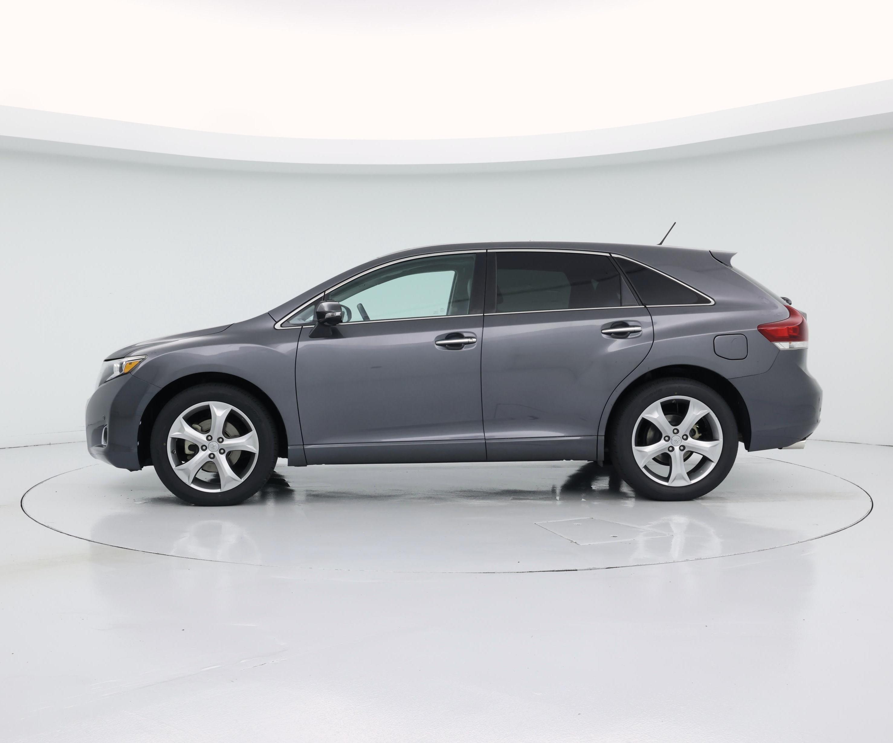 Thumbnail: 2014 Toyota Venza - 3
