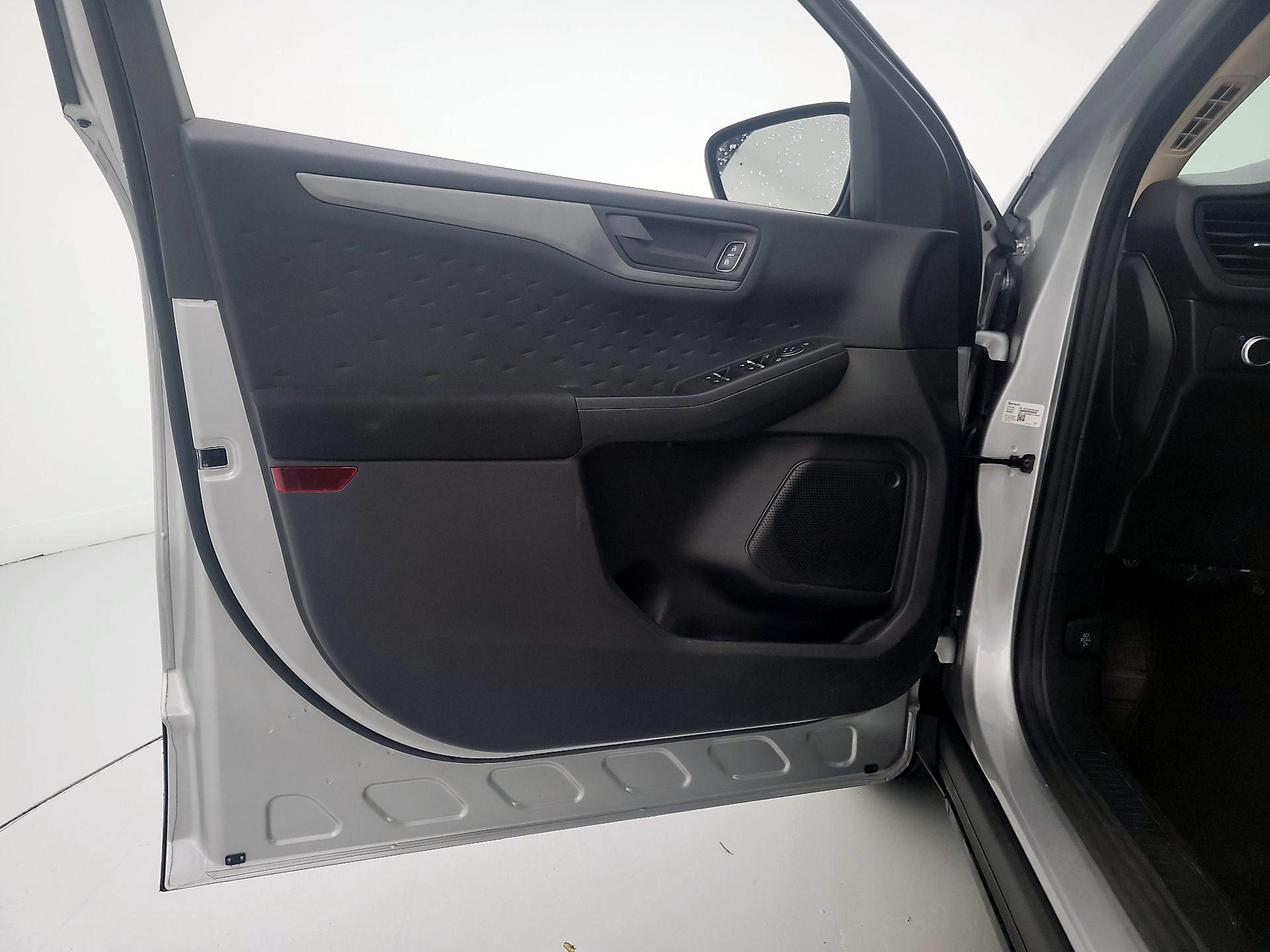 Thumbnail: 2020 Ford Escape - 12