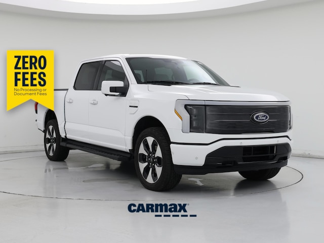 White 2023 Ford F-150 Lightning Platinum SuperCrew AWD Pickup Truck All-Wheel Drive Automatic