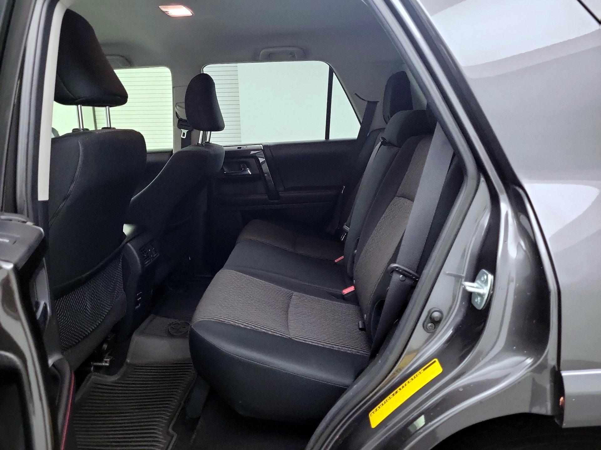Thumbnail: 2016 Toyota 4Runner - 17