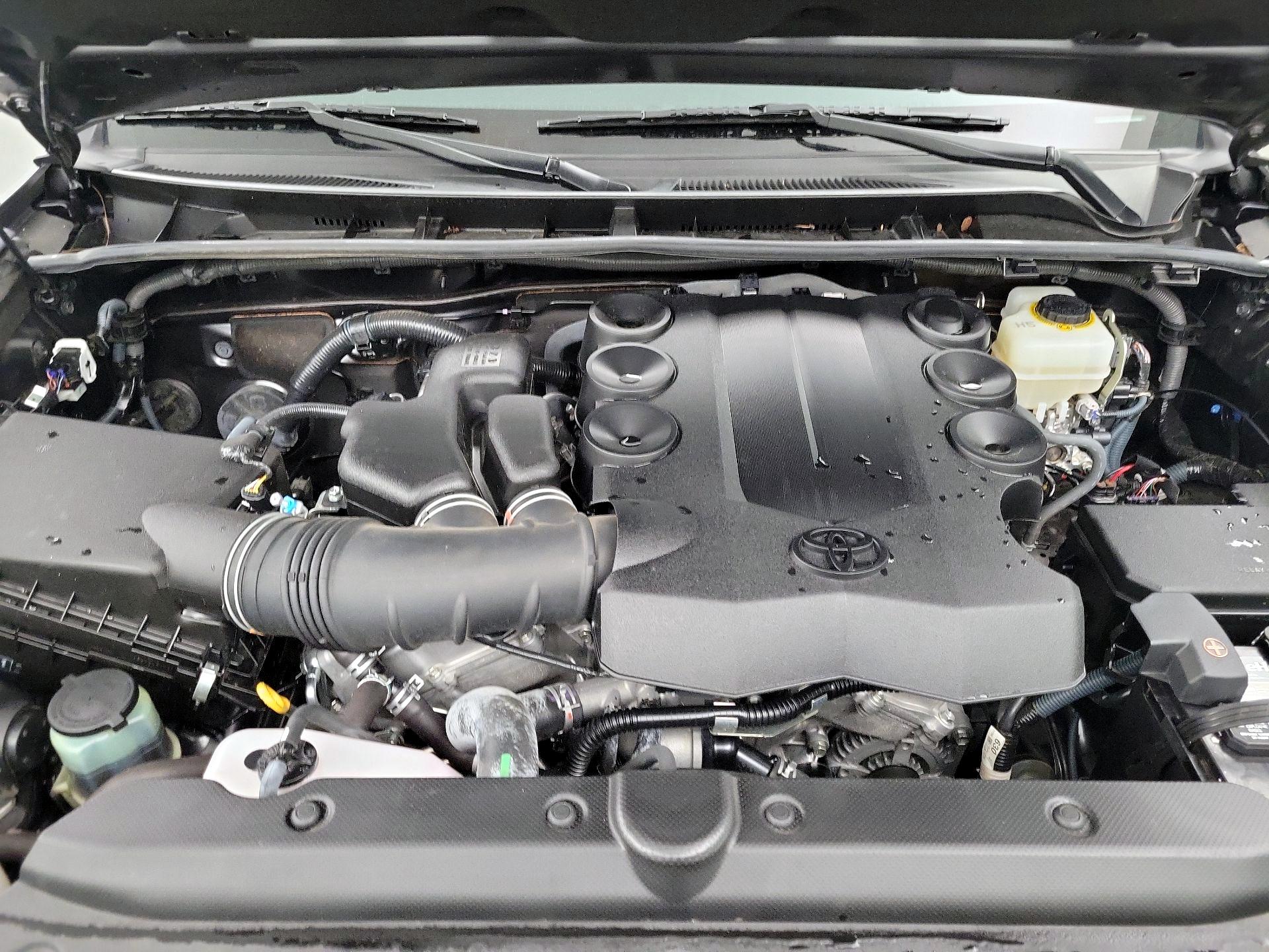 Thumbnail: 2016 Toyota 4Runner - 19