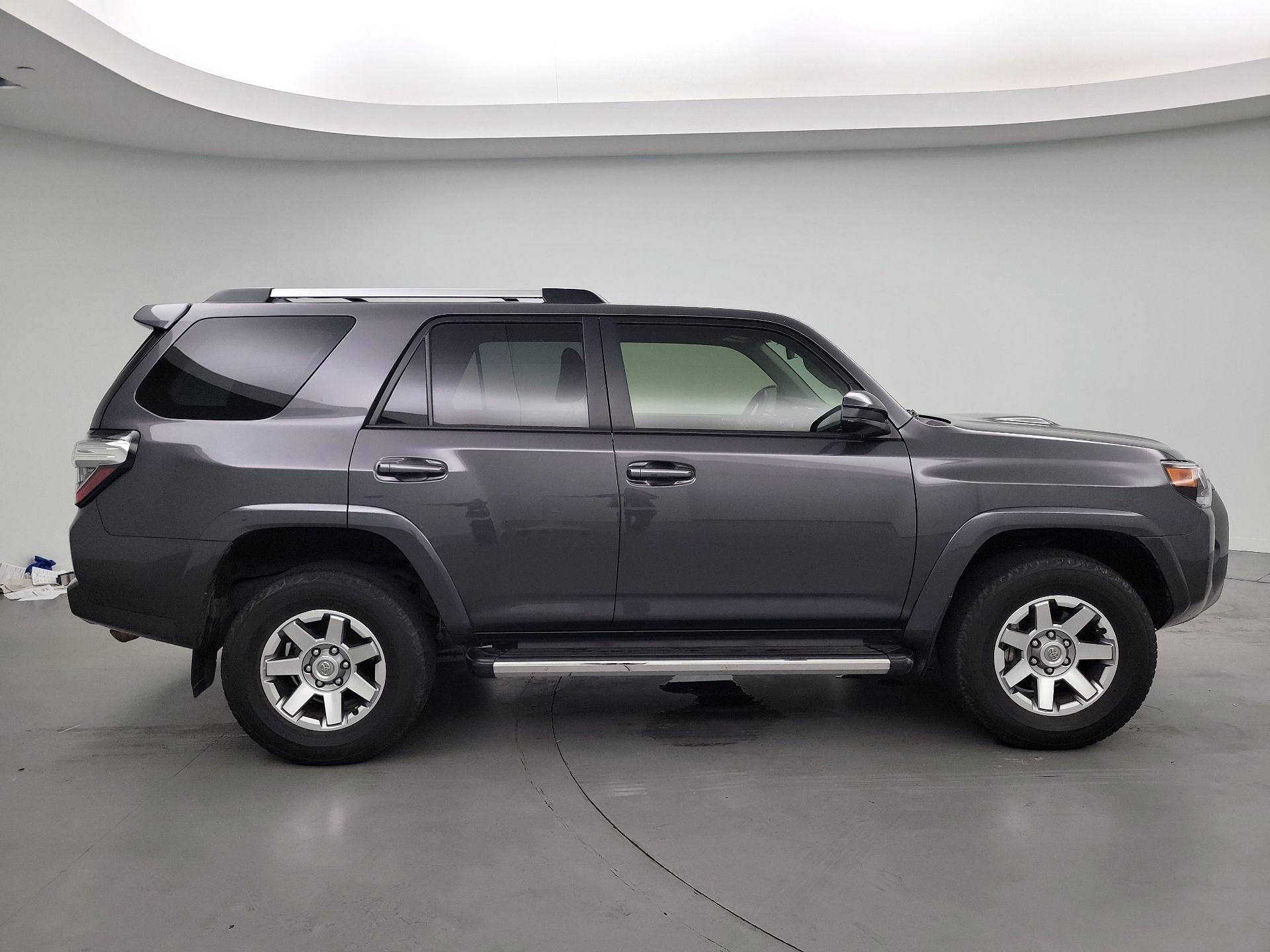 Thumbnail: 2016 Toyota 4Runner - 4