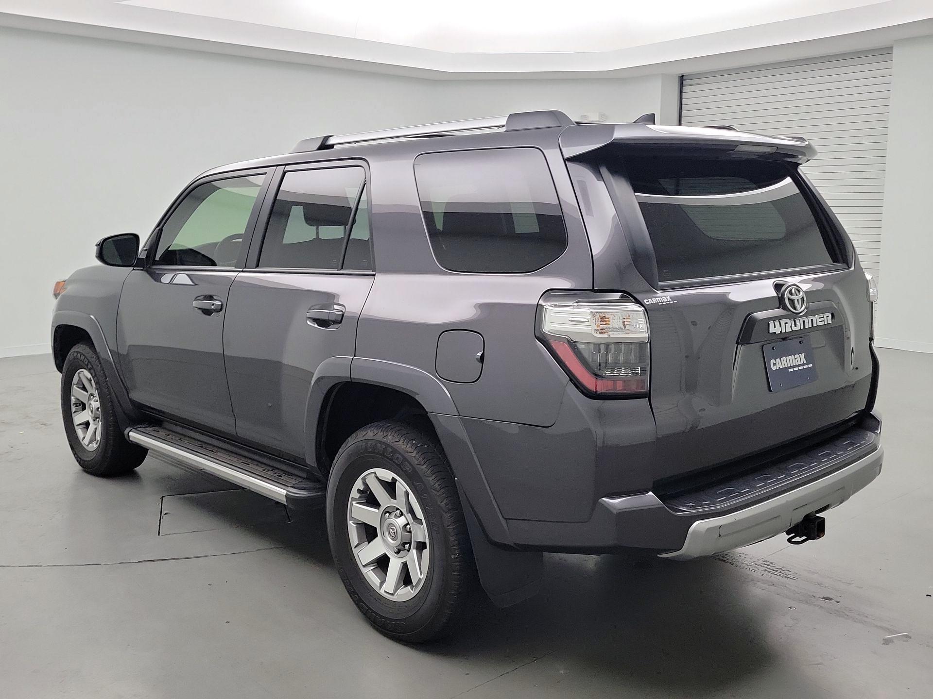 Thumbnail: 2016 Toyota 4Runner - 7