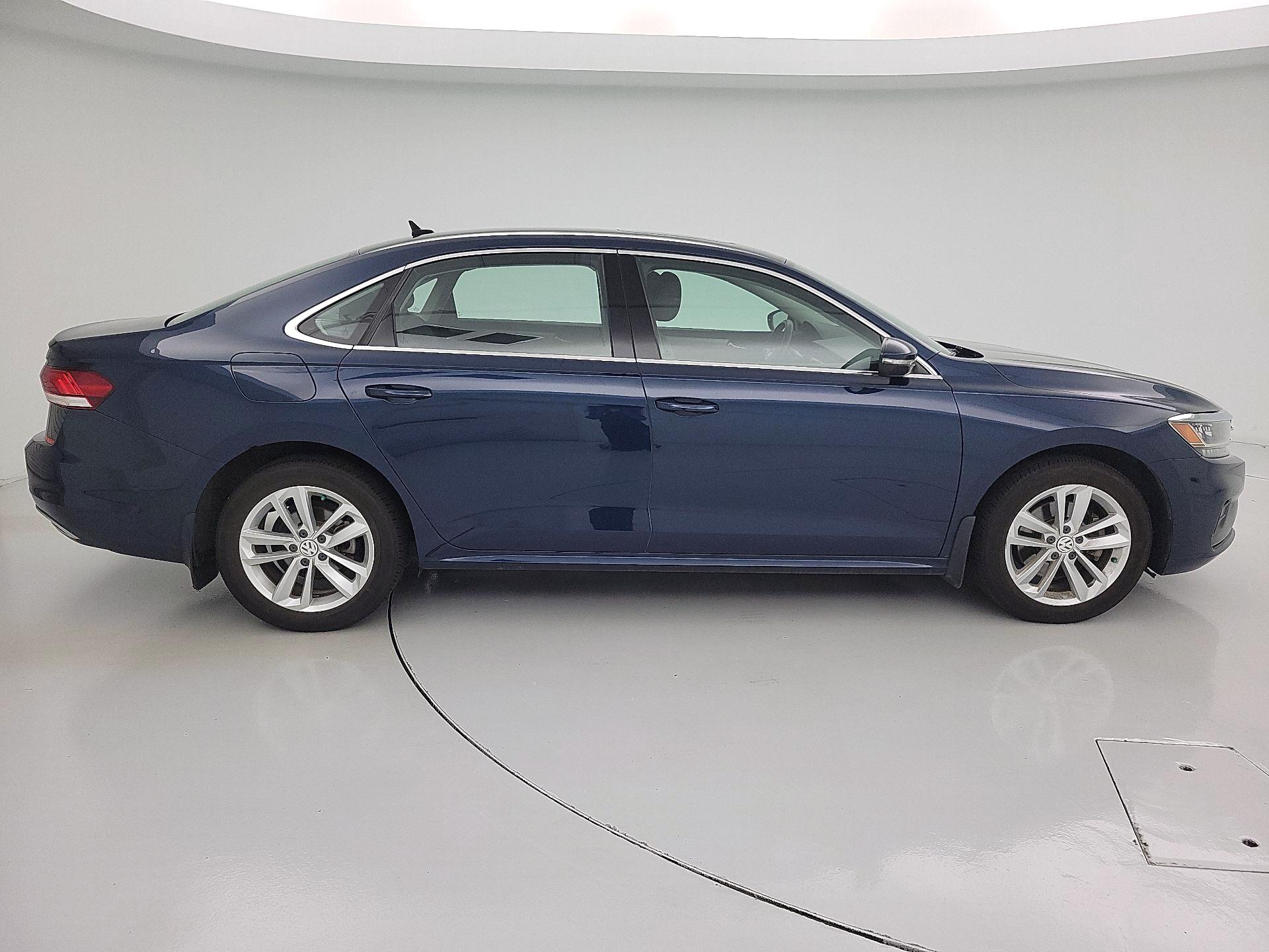 Thumbnail: 2020 Volkswagen Passat - 4