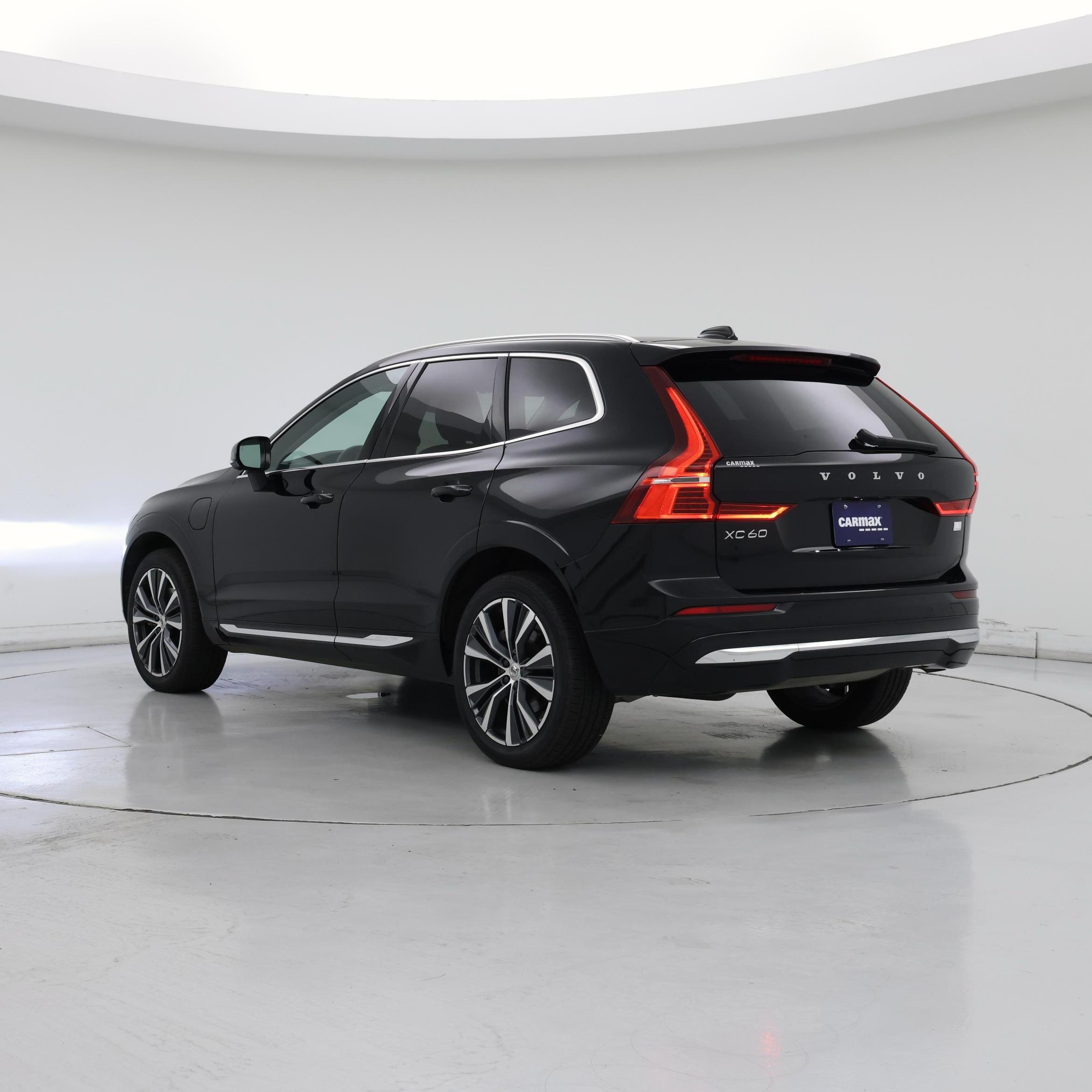 Thumbnail: 2022 Volvo XC60 - 2
