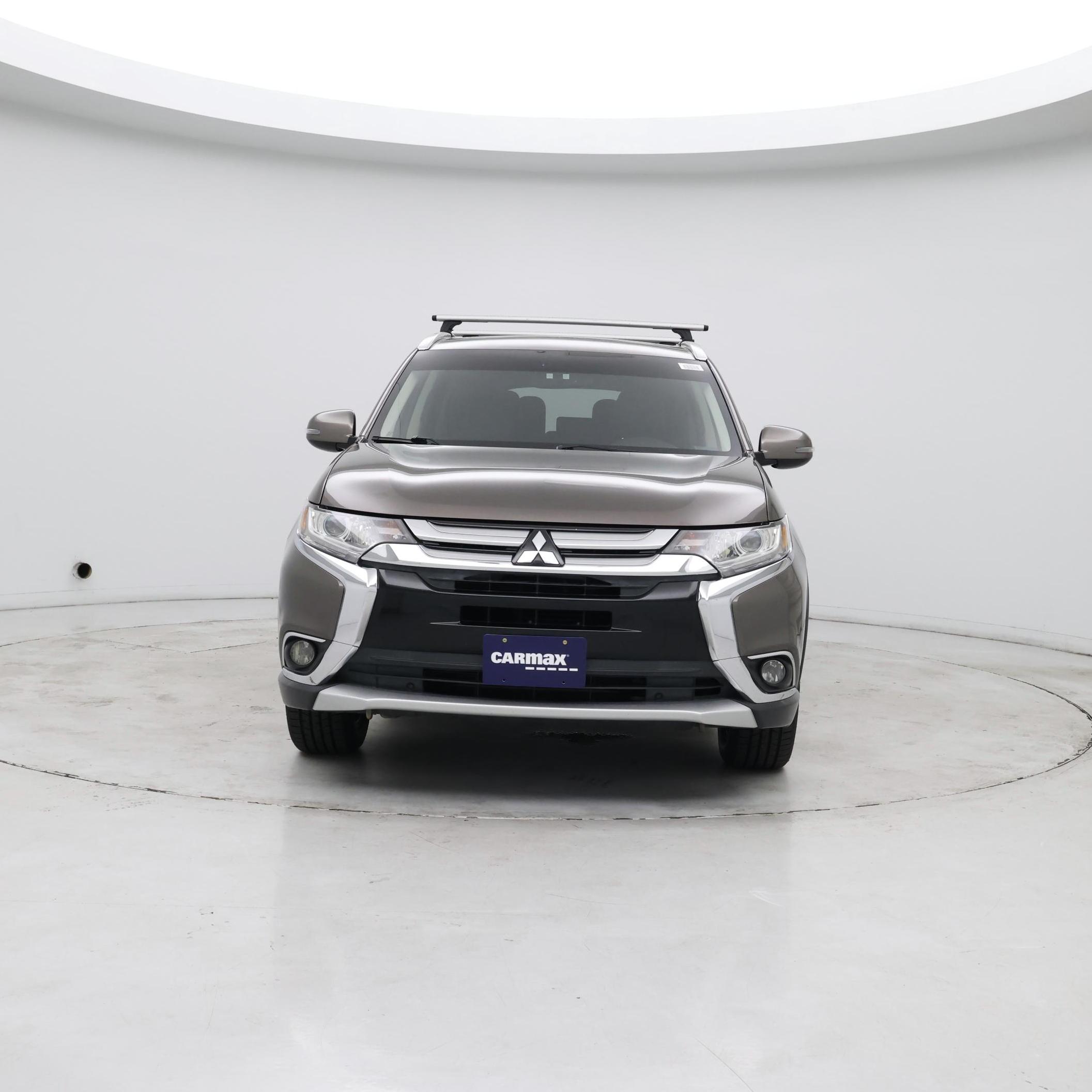 Thumbnail: 2017 Mitsubishi Outlander - 4