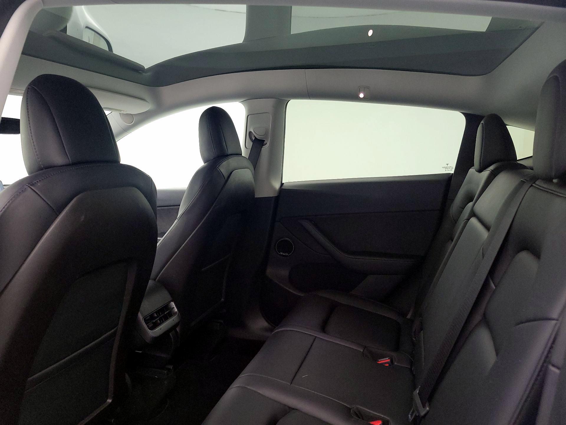 Thumbnail: 2021 Tesla Model Y - 19