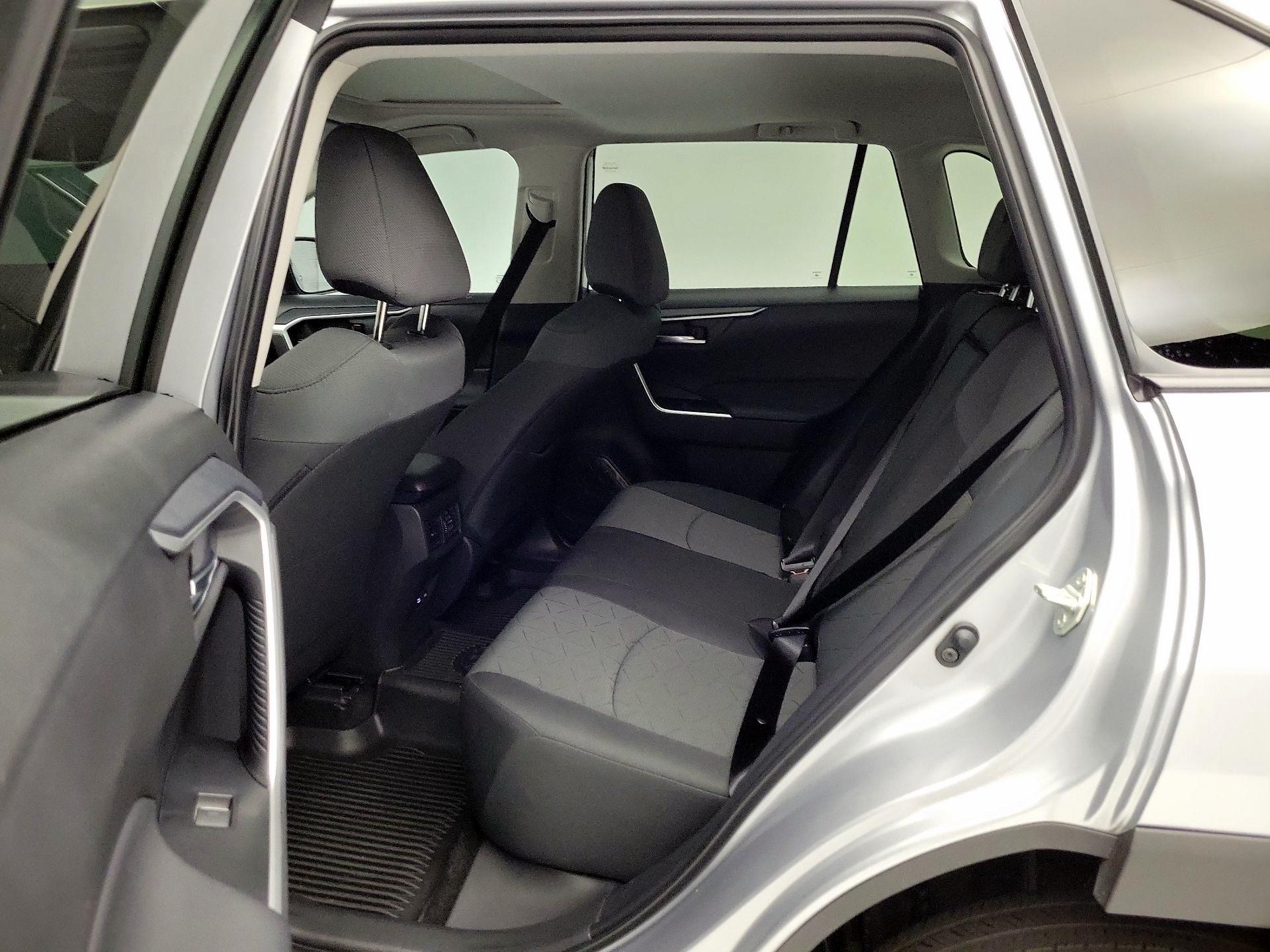 Thumbnail: 2025 Toyota RAV4 - 20