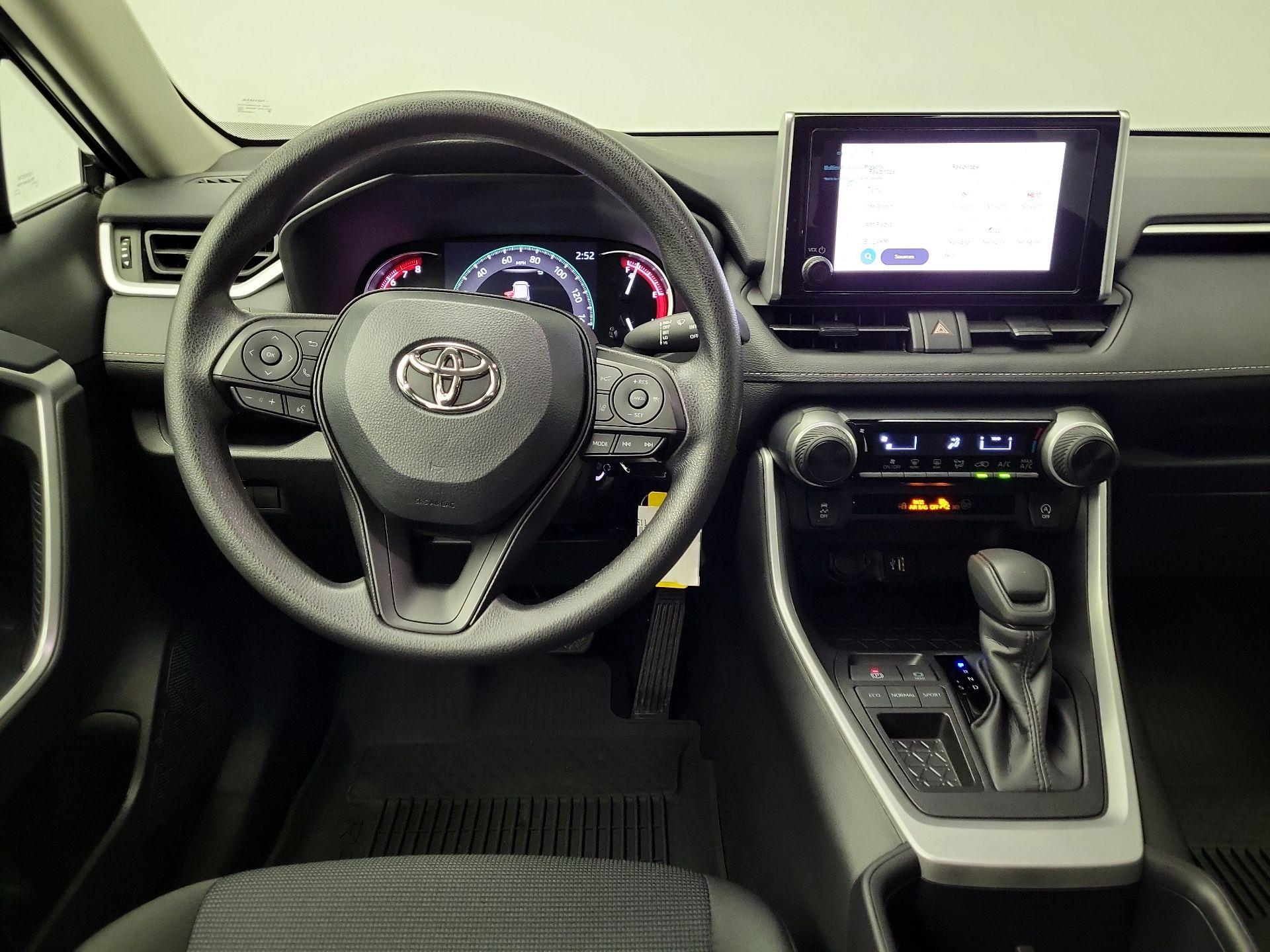 Thumbnail: 2025 Toyota RAV4 - 10