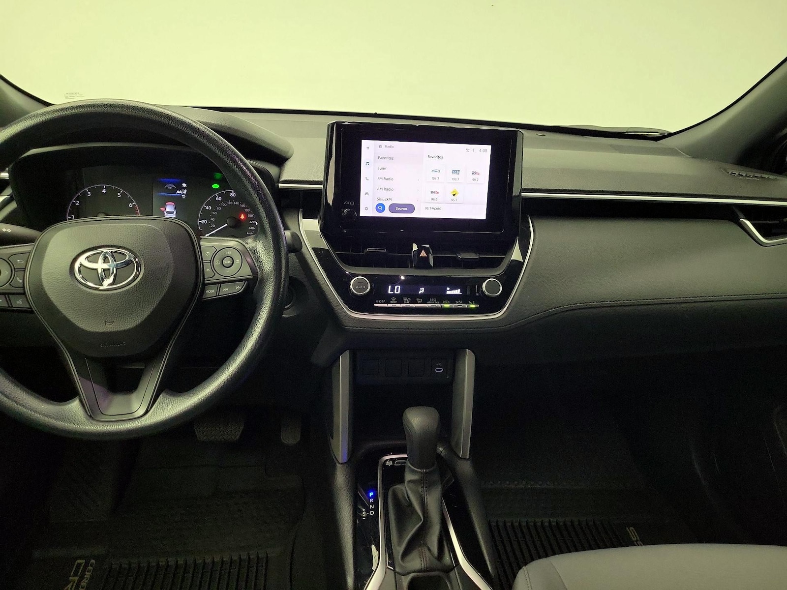 2024 Toyota Corolla Cross S - Photo 10