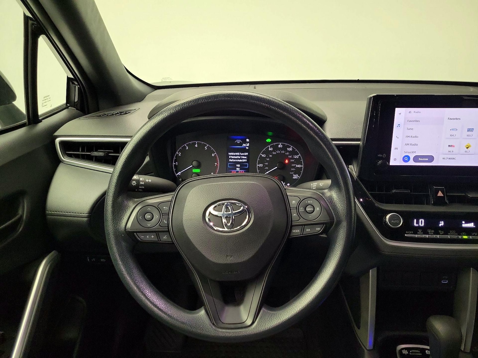2024 Toyota Corolla Cross S - Photo 11