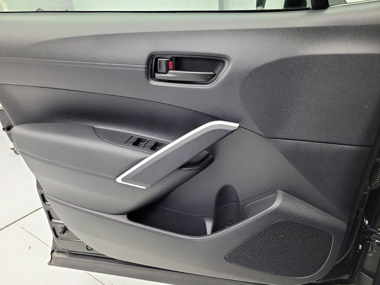 2024 Toyota Corolla Cross S - Photo 13
