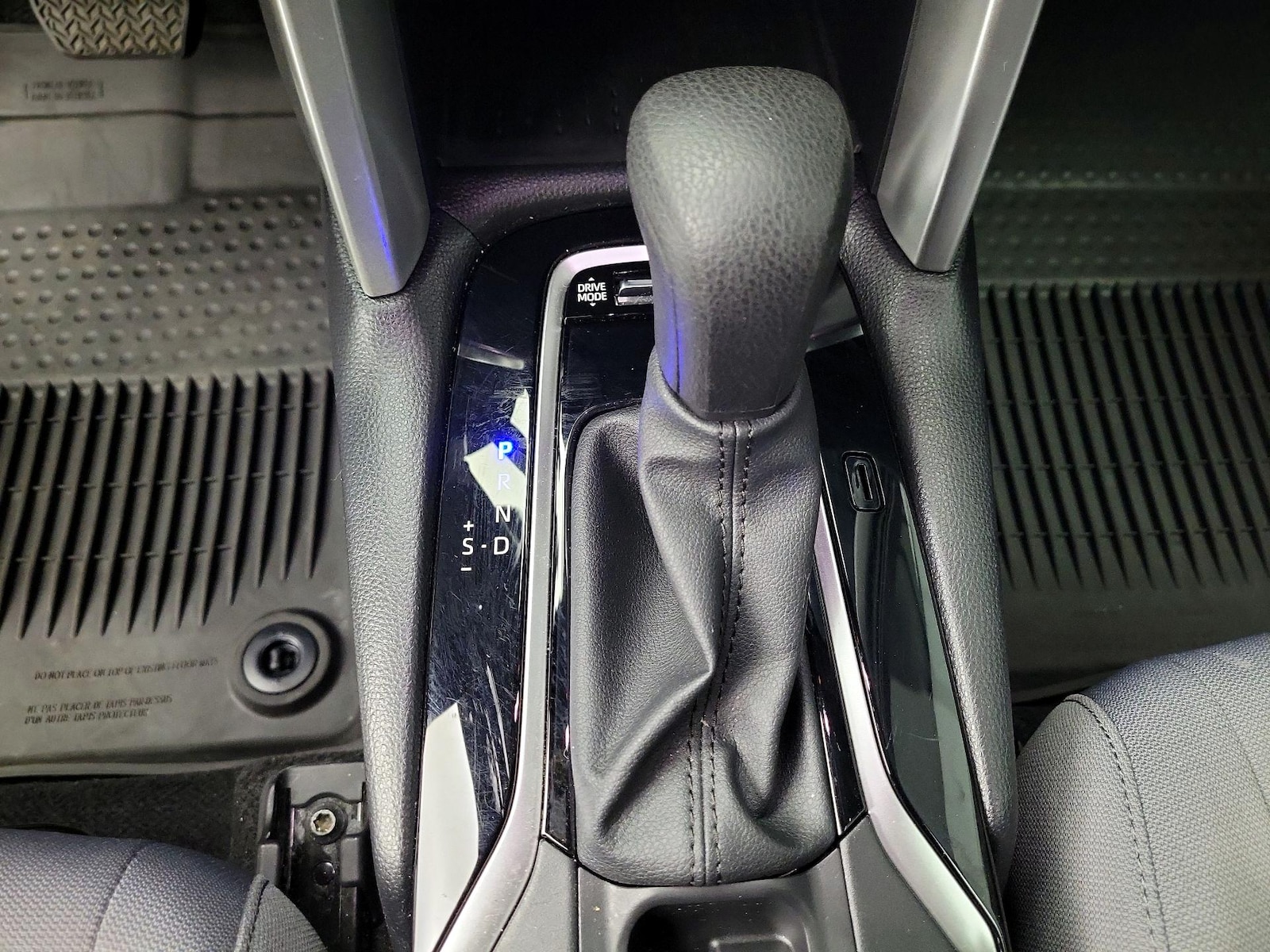 2024 Toyota Corolla Cross S - Photo 18