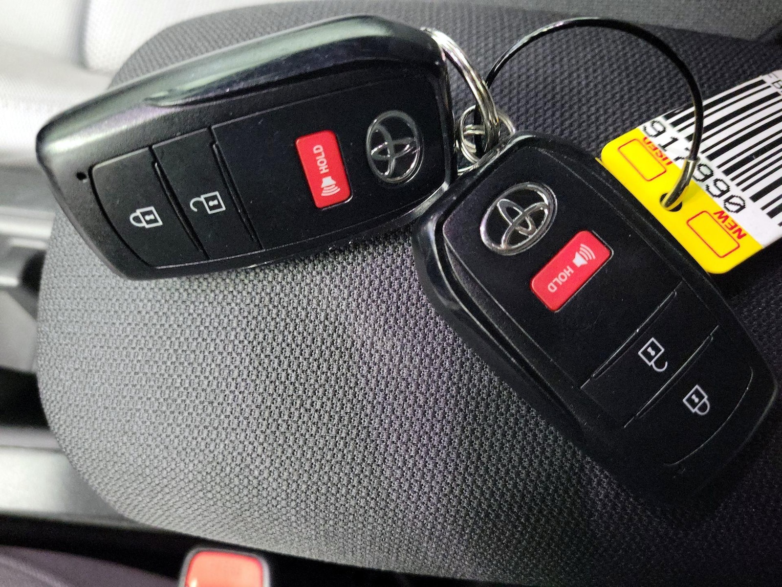 2024 Toyota Corolla Cross S - Photo 24