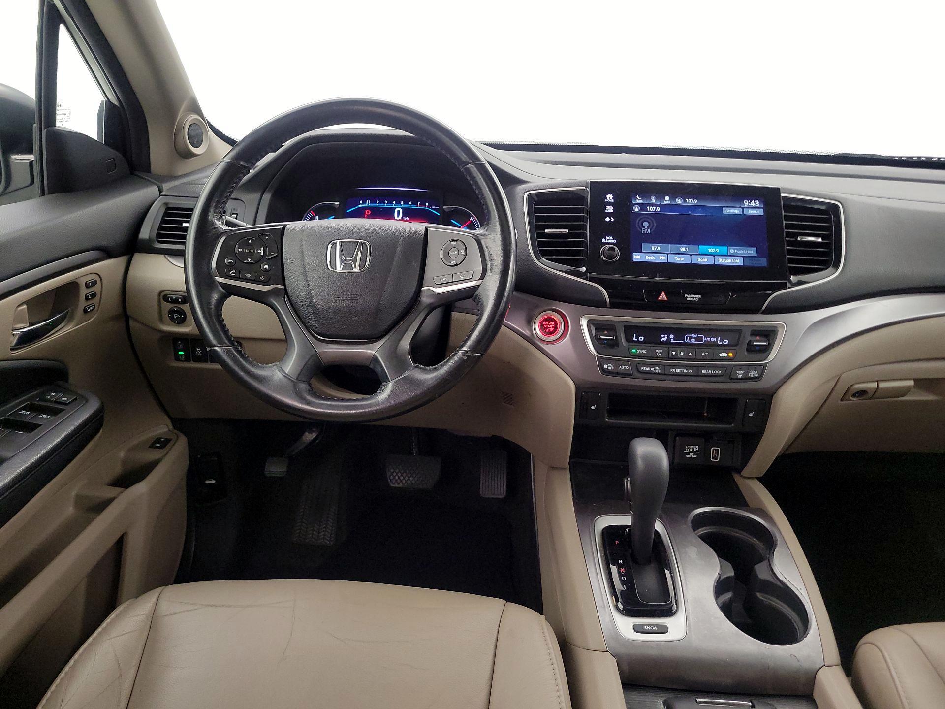 Thumbnail: 2019 Honda Pilot - 10