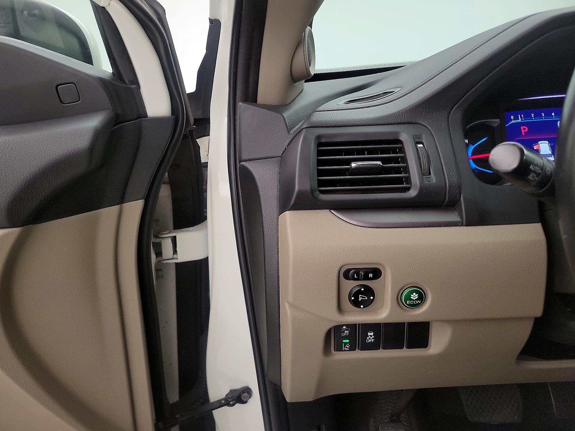 Thumbnail: 2019 Honda Pilot - 13