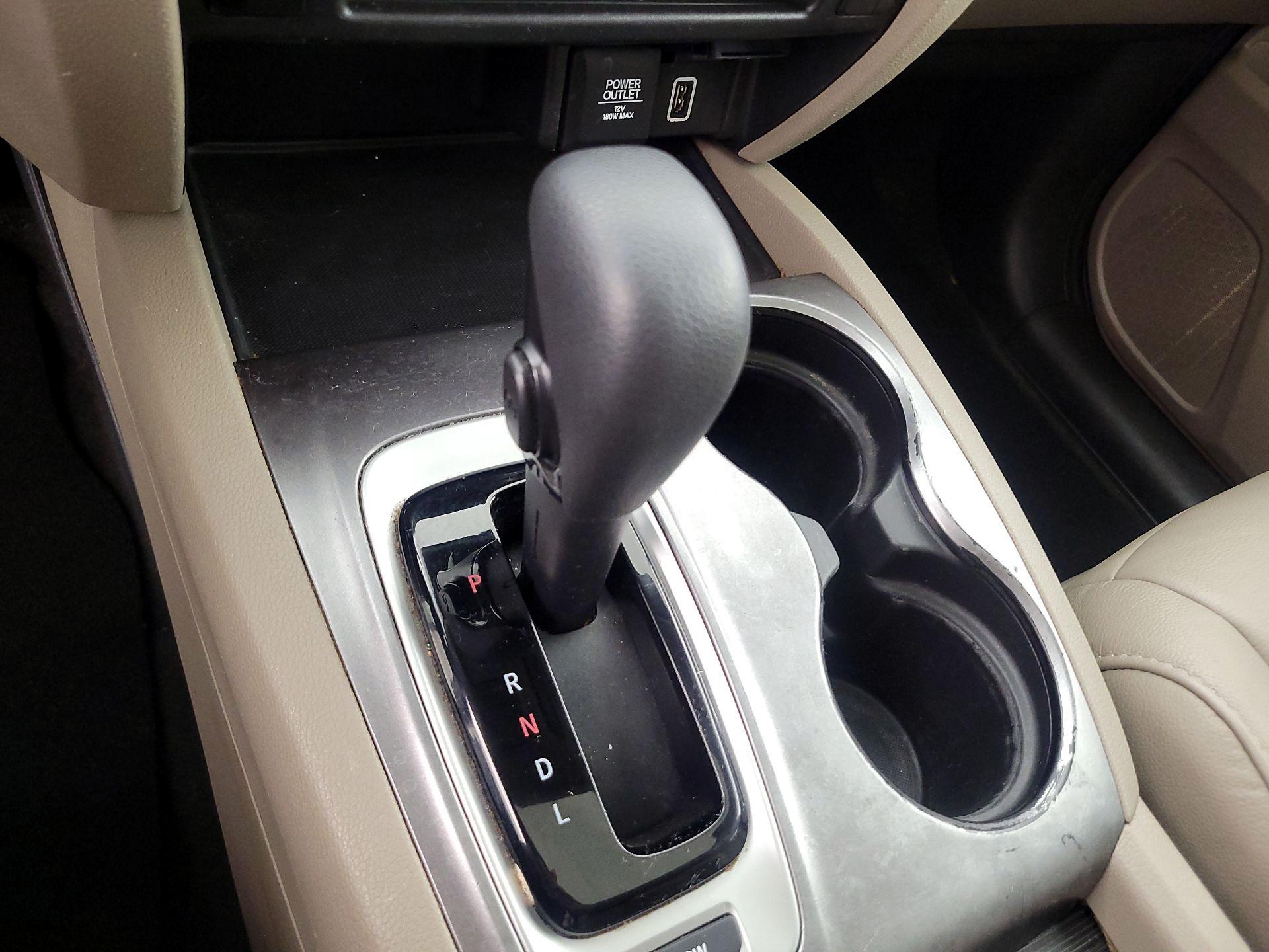Thumbnail: 2019 Honda Pilot - 17