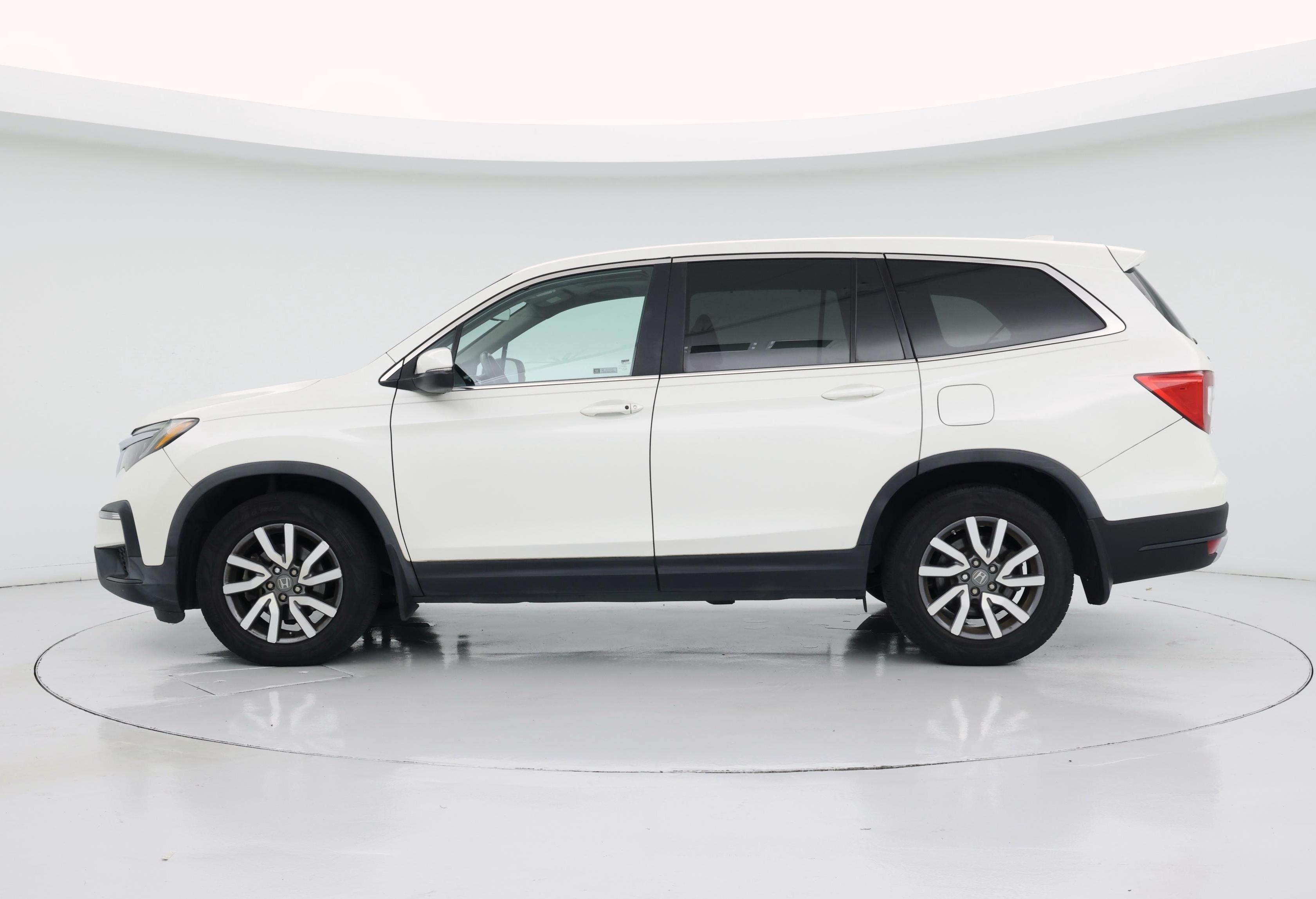 Thumbnail: 2019 Honda Pilot - 3