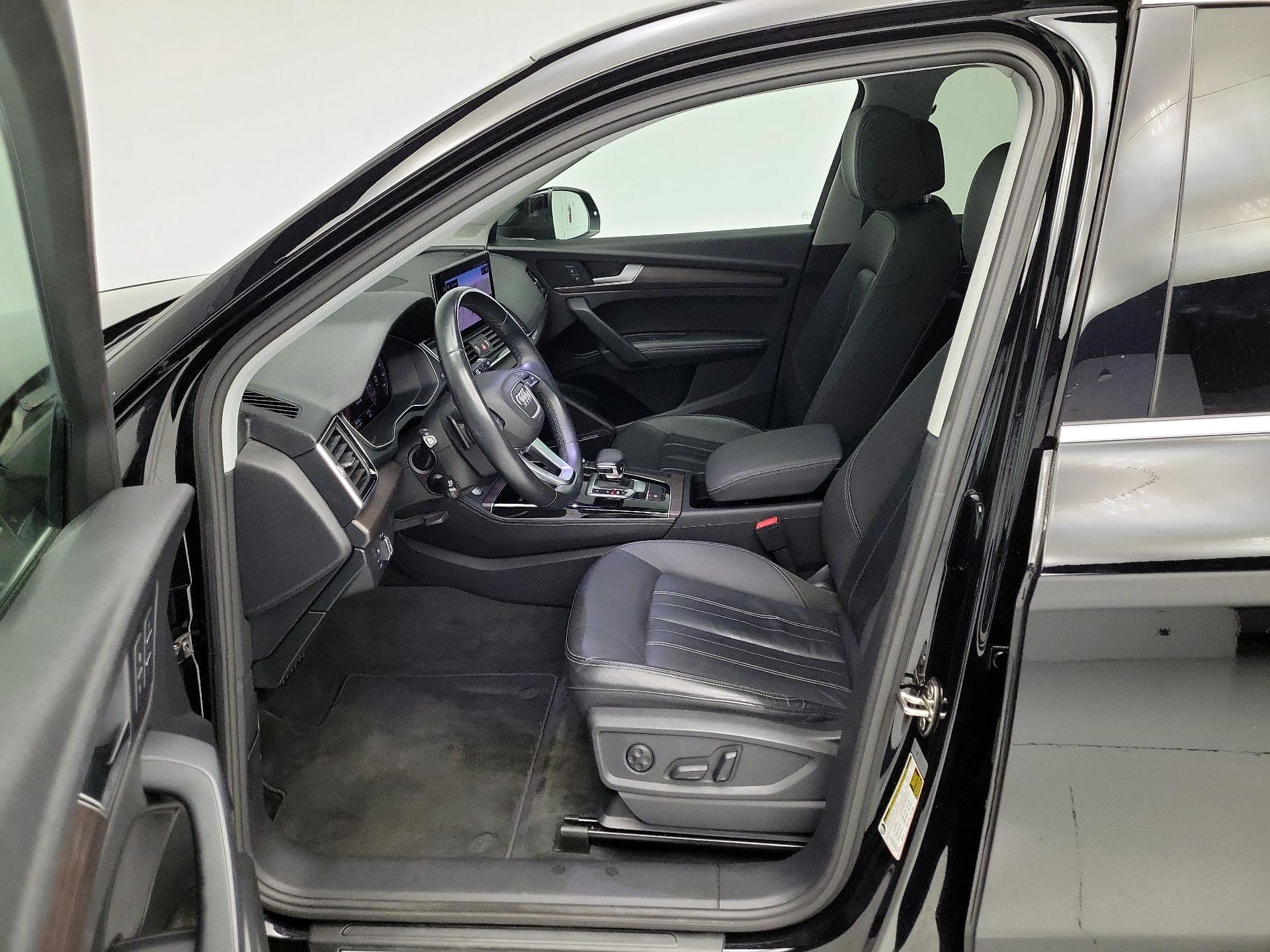 Thumbnail: 2021 Audi Q5 - 11