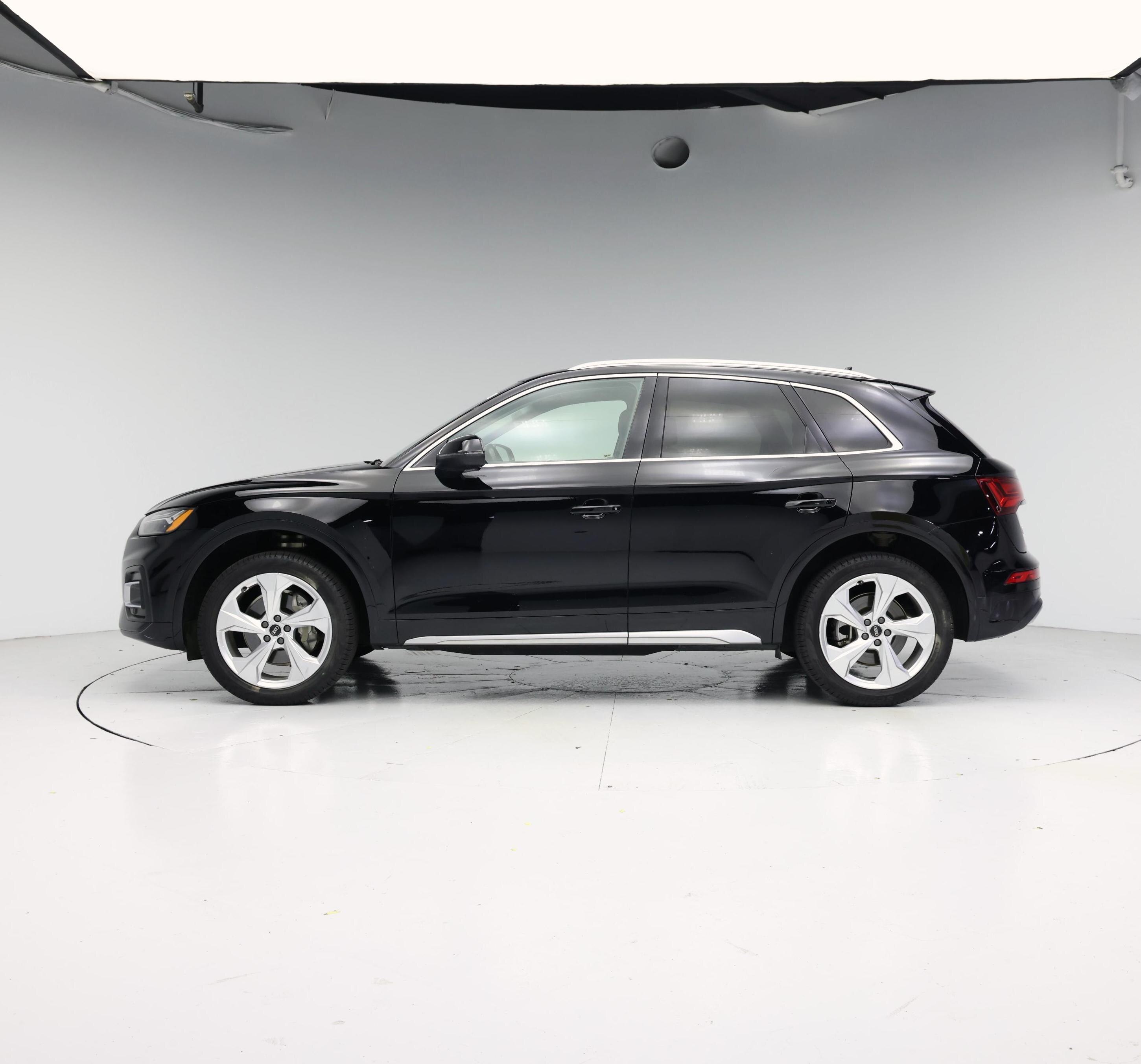 Thumbnail: 2021 Audi Q5 - 3