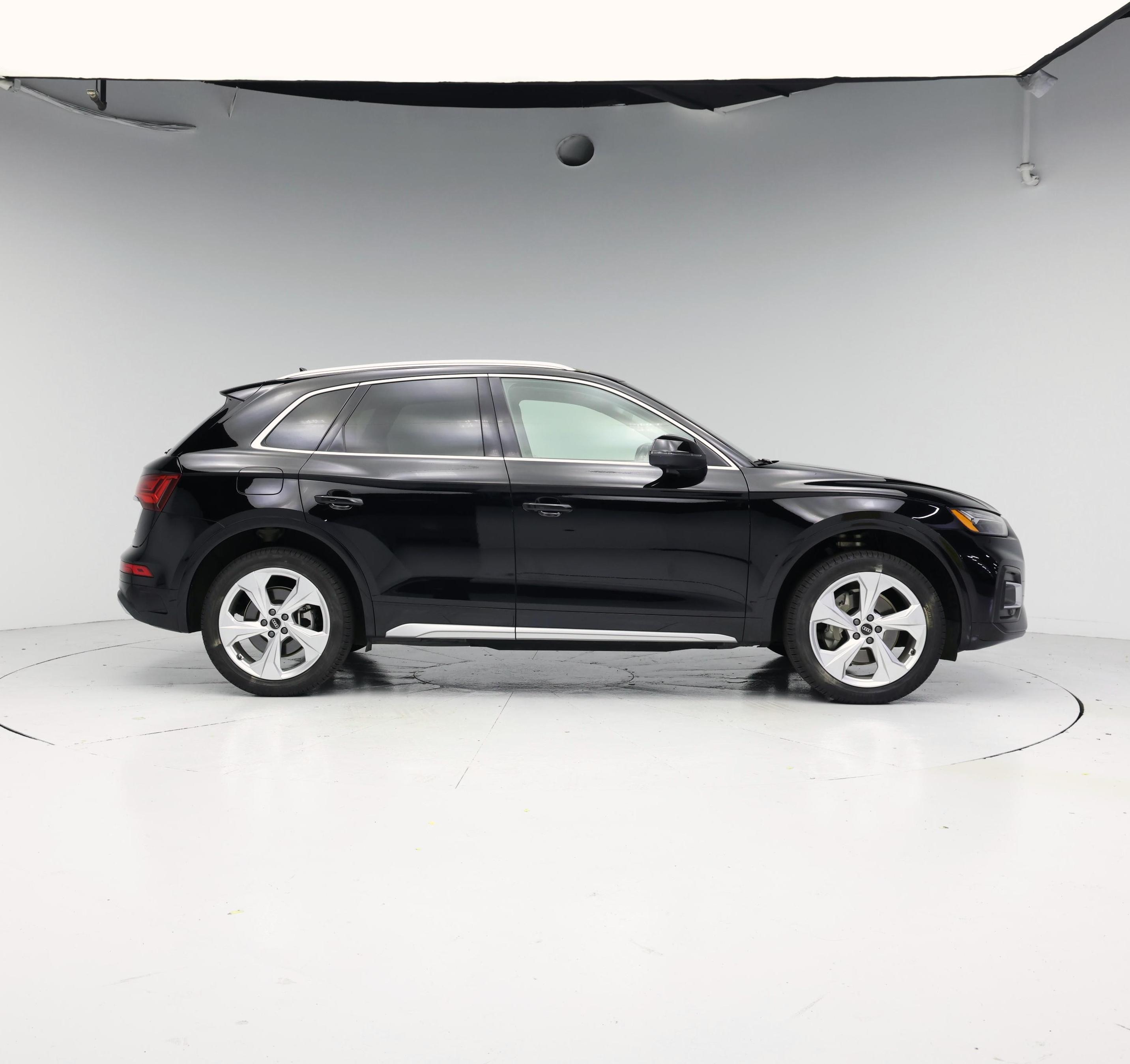 Thumbnail: 2021 Audi Q5 - 7