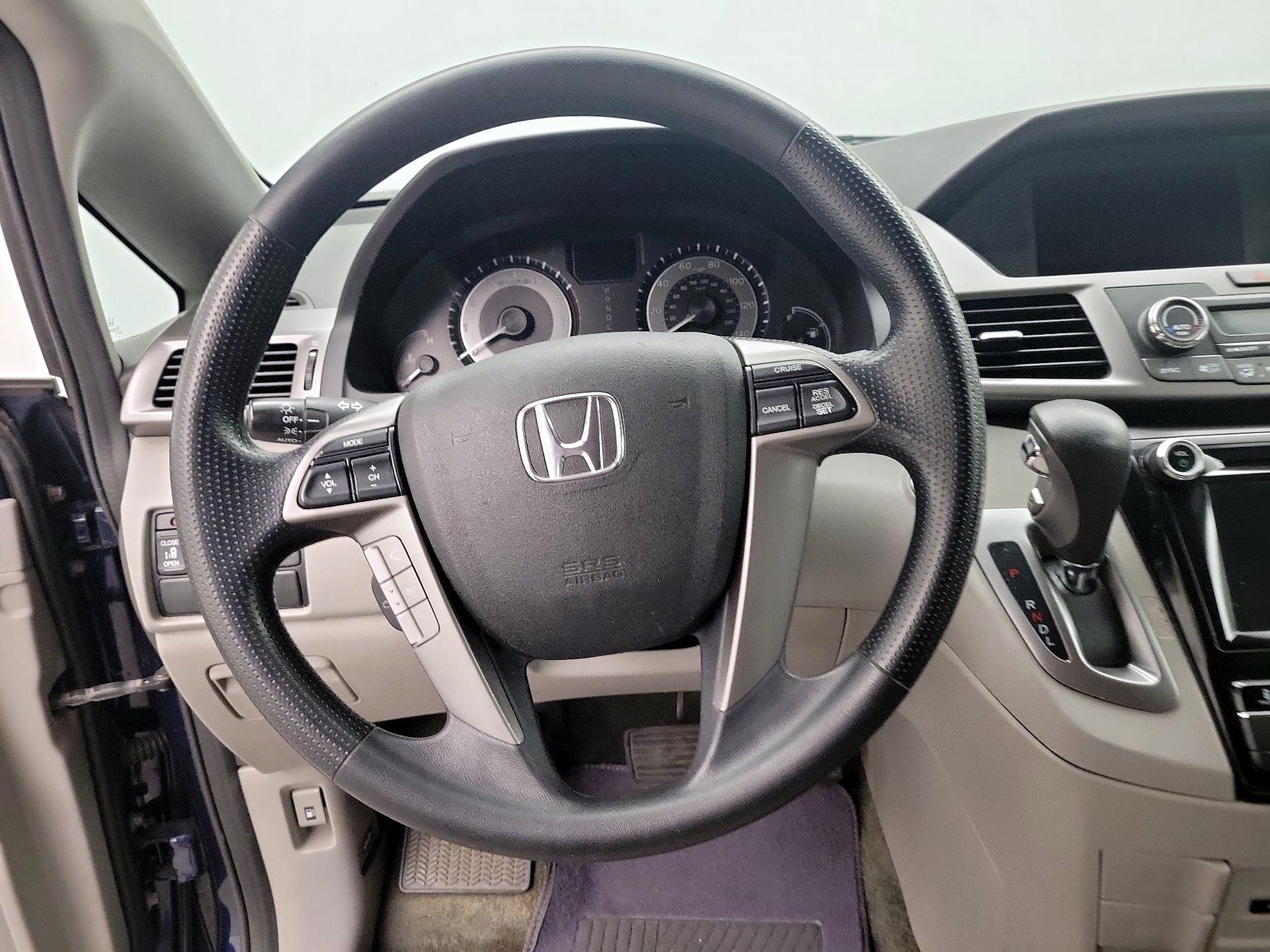 Thumbnail: 2016 Honda Odyssey - 10
