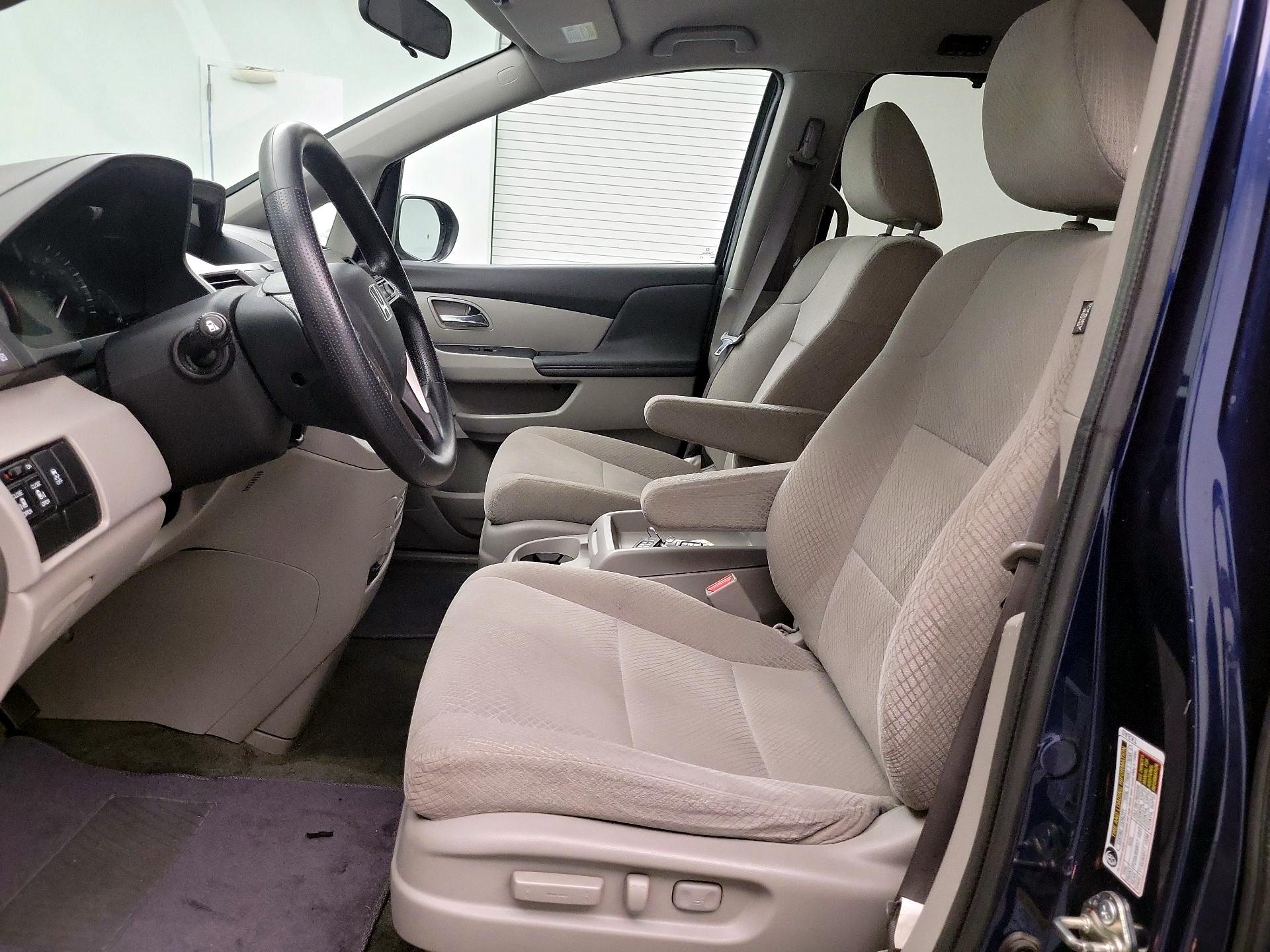 Thumbnail: 2016 Honda Odyssey - 11