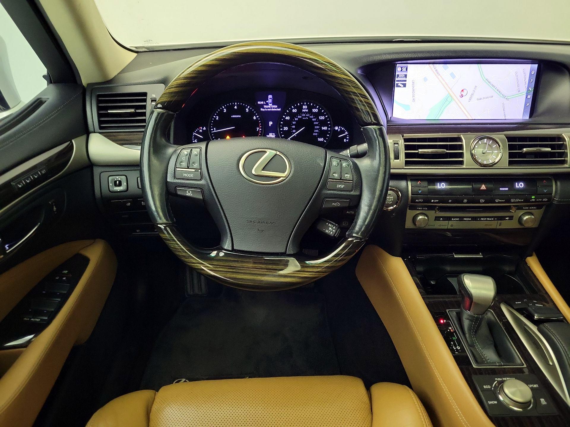 Thumbnail: 2016 Lexus LS - 10