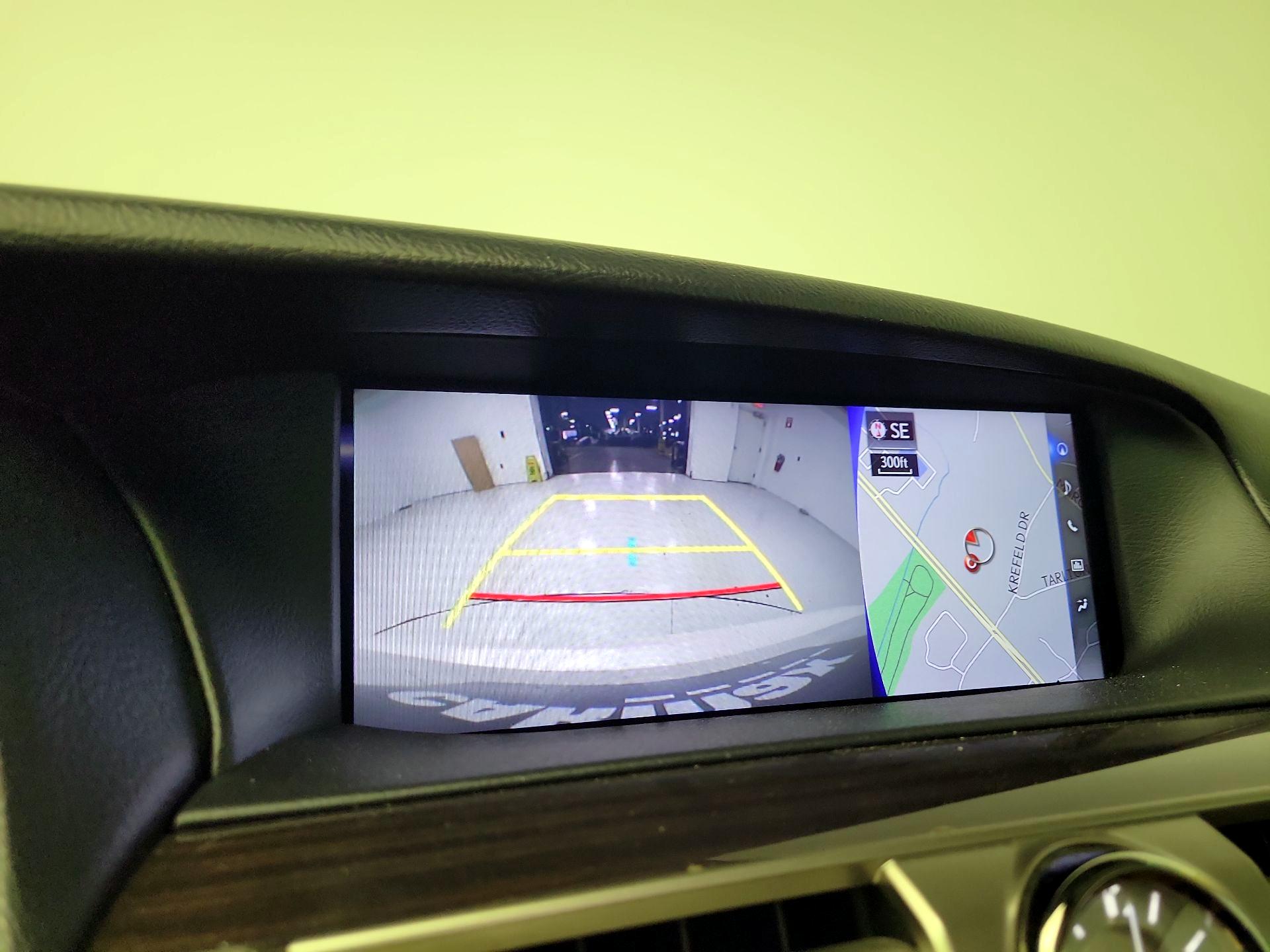 Thumbnail: 2016 Lexus LS - 15