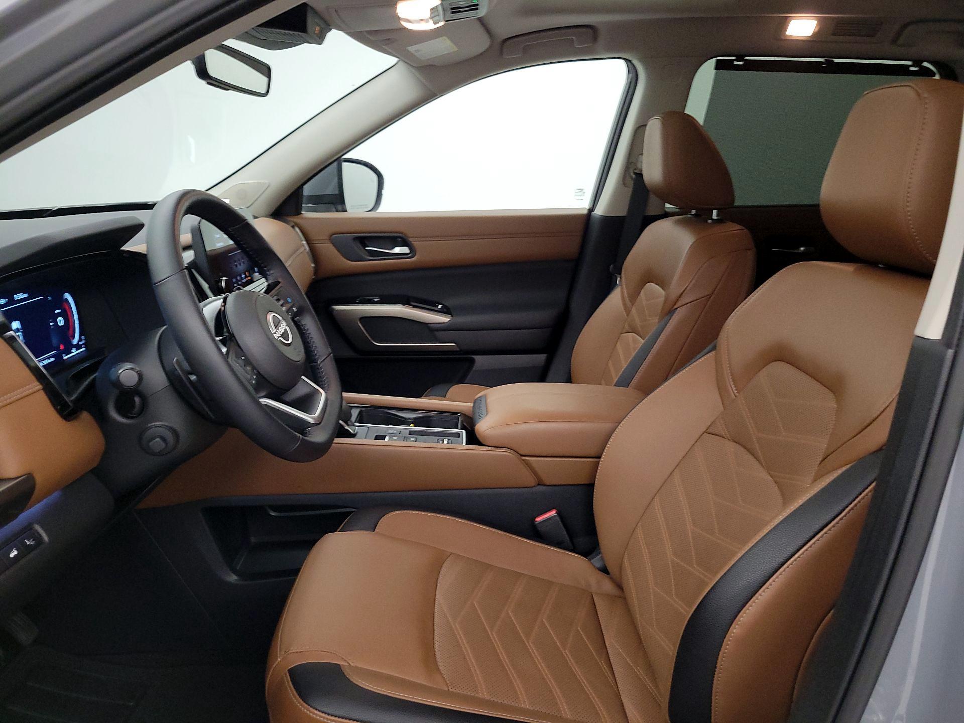 Thumbnail: 2025 Nissan Pathfinder - 11