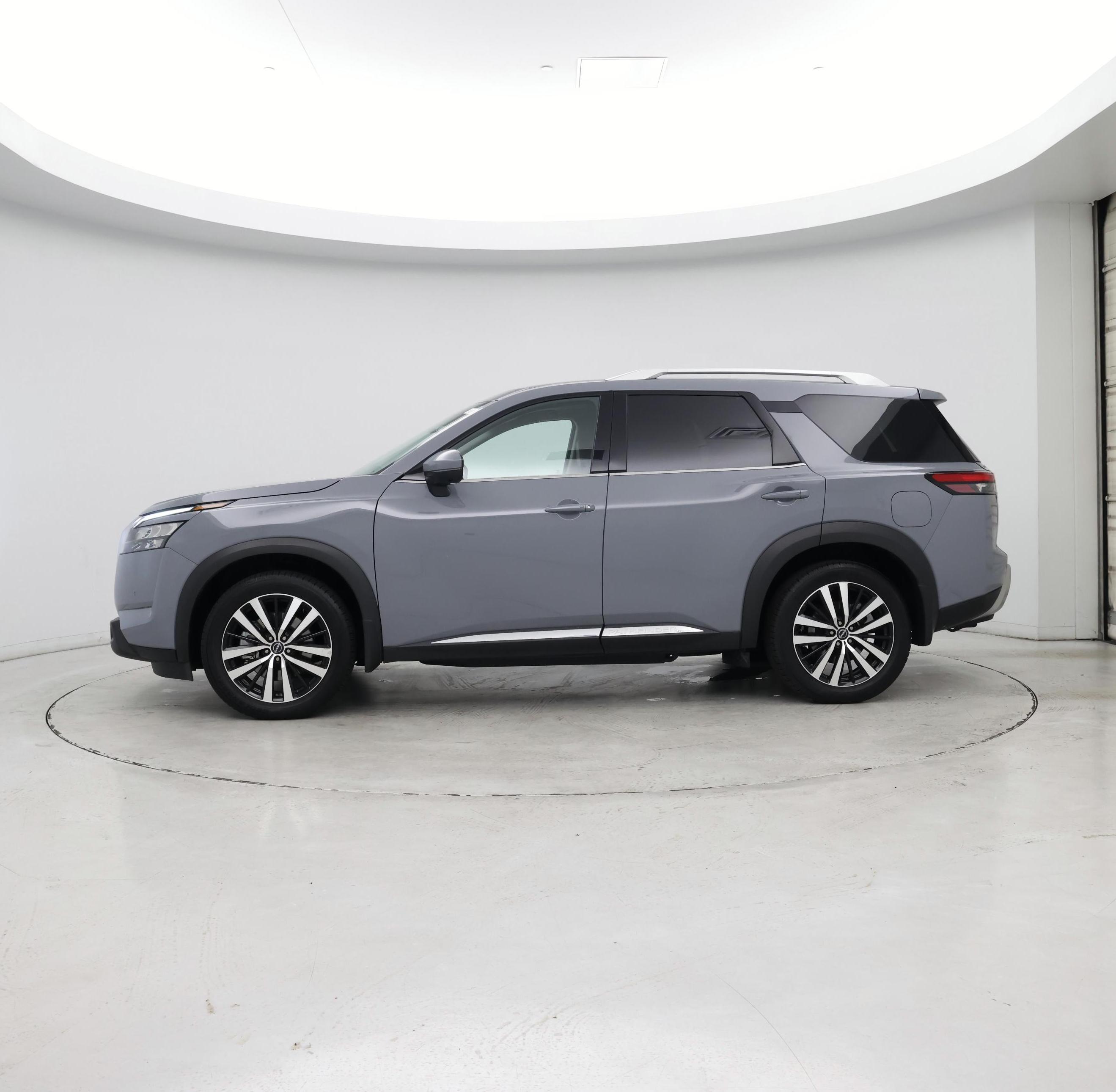 Thumbnail: 2025 Nissan Pathfinder - 2
