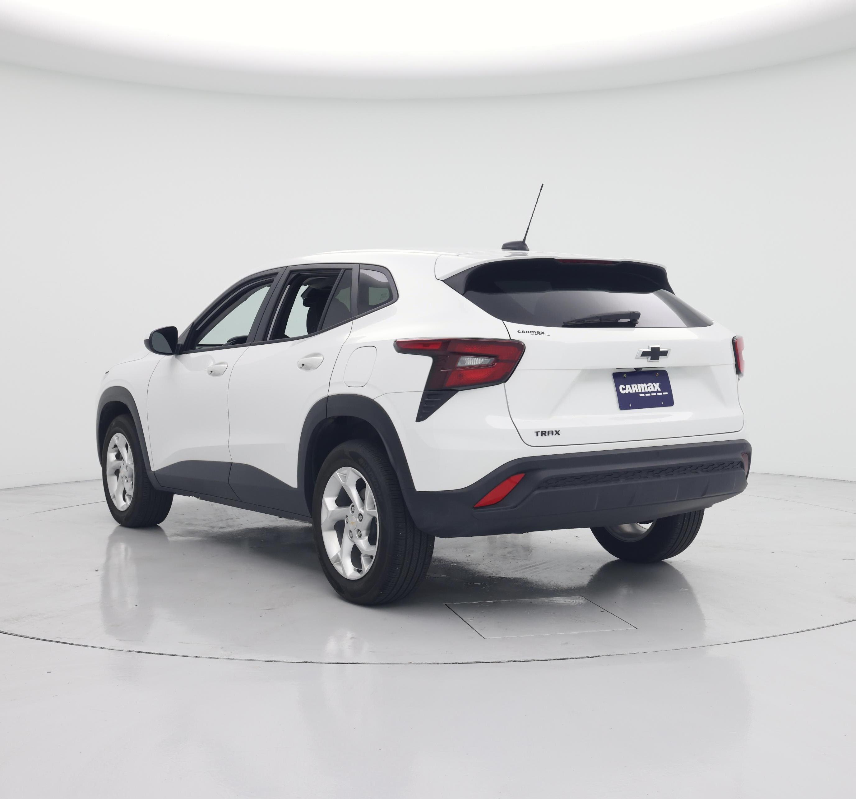 Thumbnail: 2025 Chevrolet Trax - 2