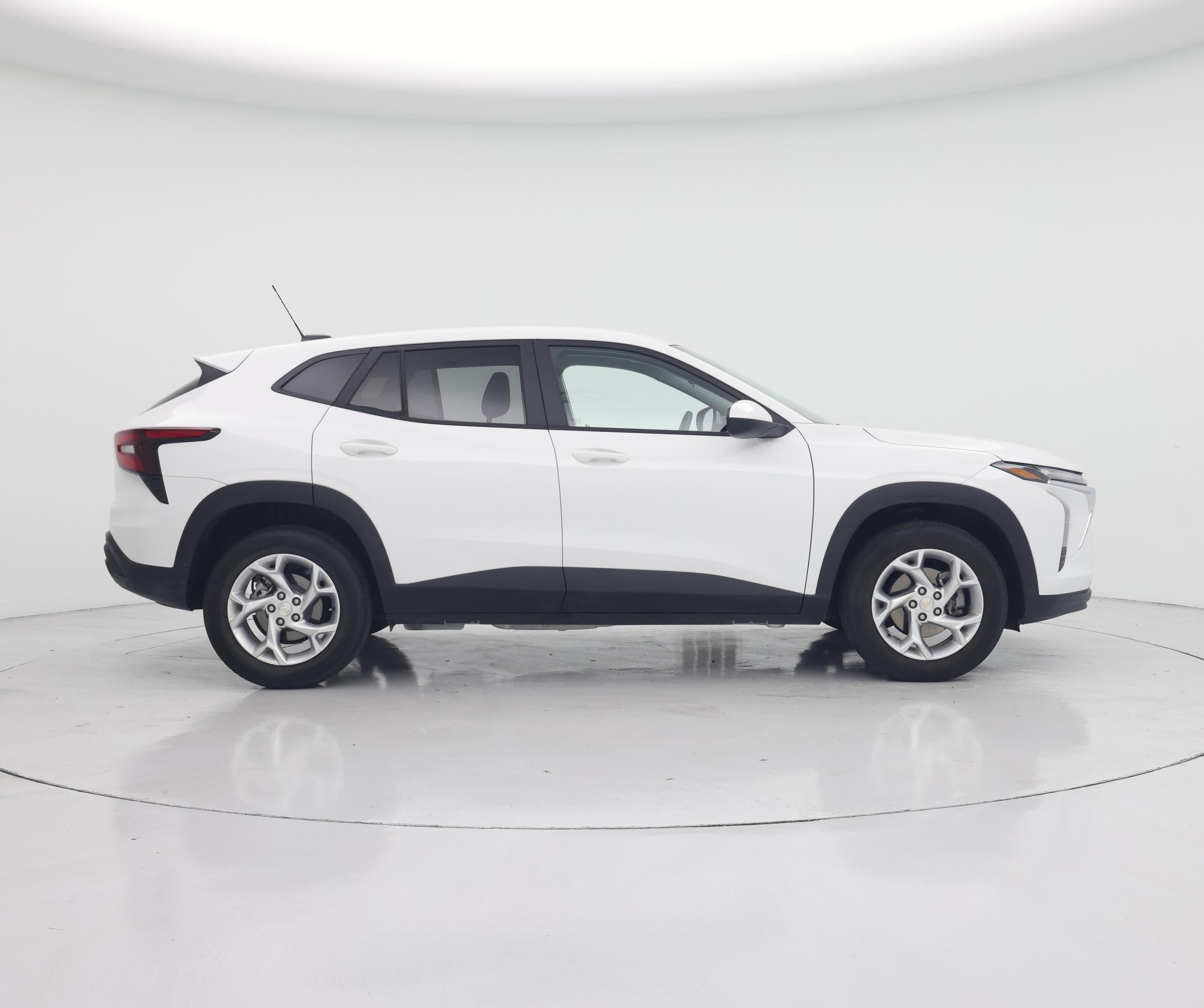 Thumbnail: 2025 Chevrolet Trax - 7