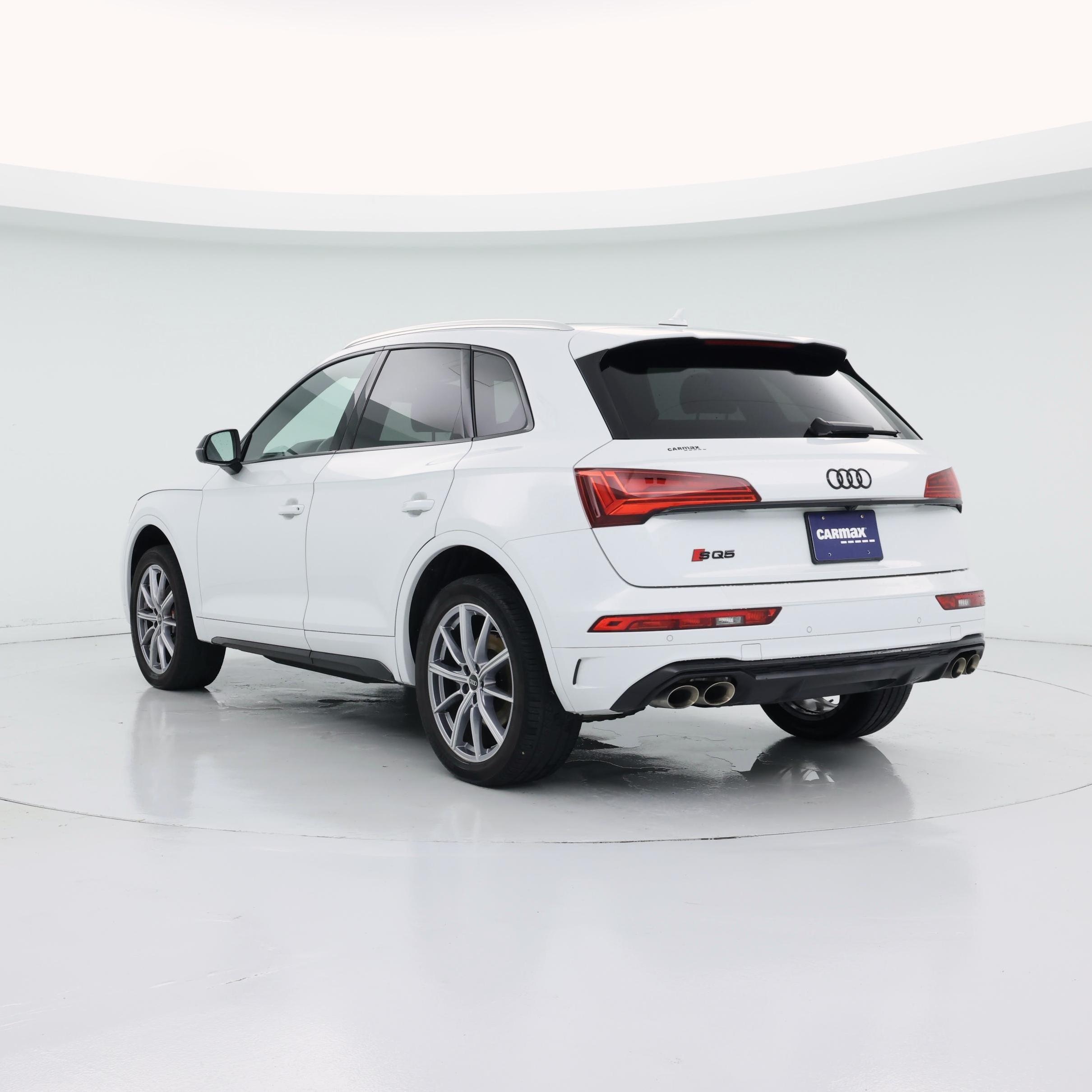 Thumbnail: 2022 Audi SQ5 - 2