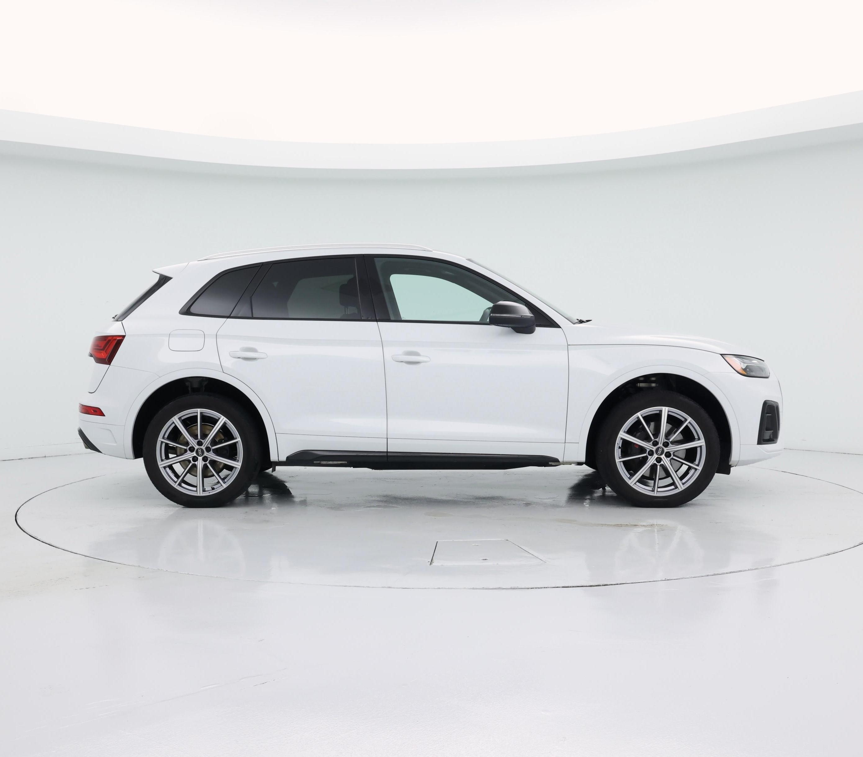 Thumbnail: 2022 Audi SQ5 - 7