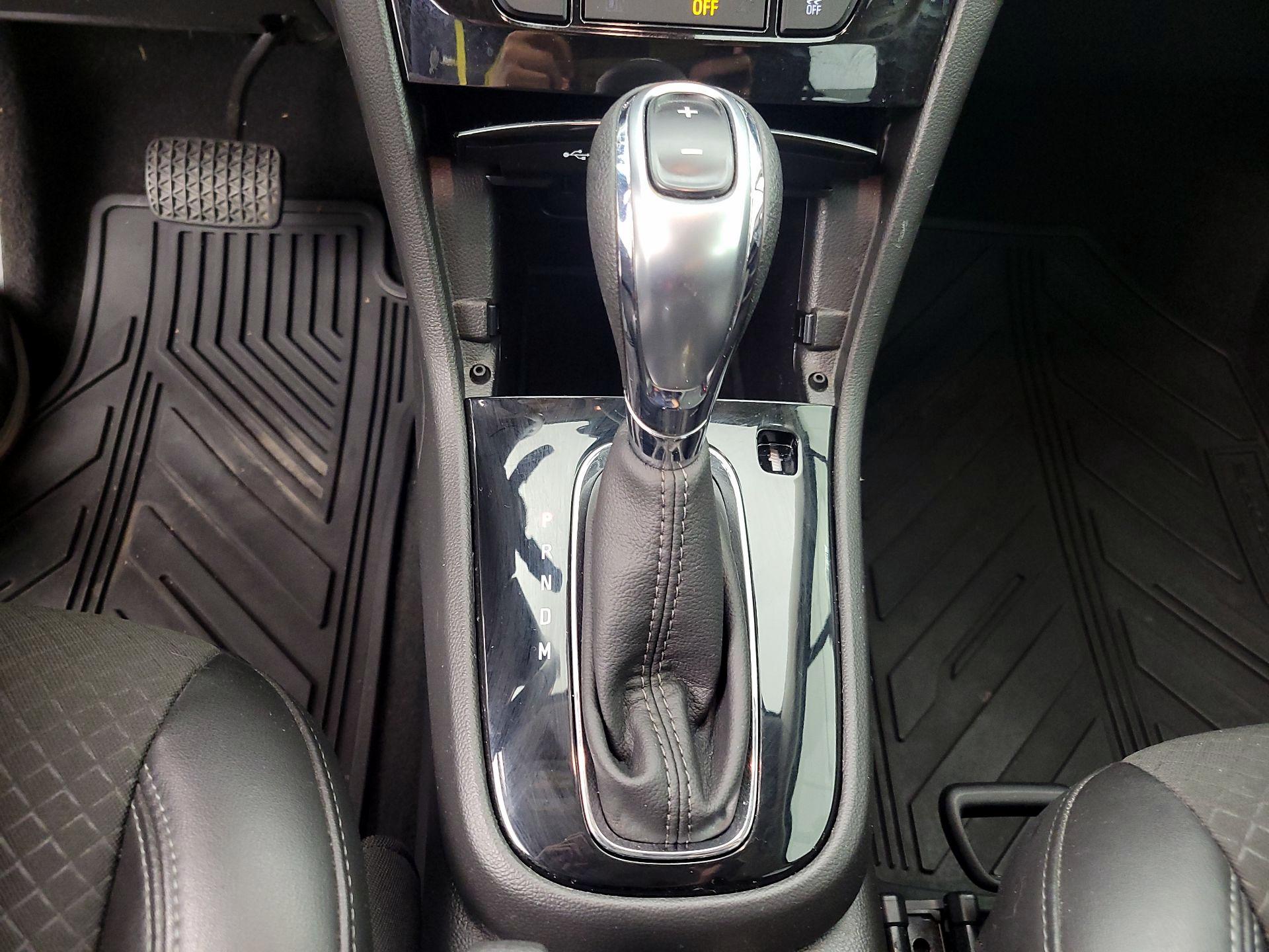 Thumbnail: 2020 Buick Encore - 17