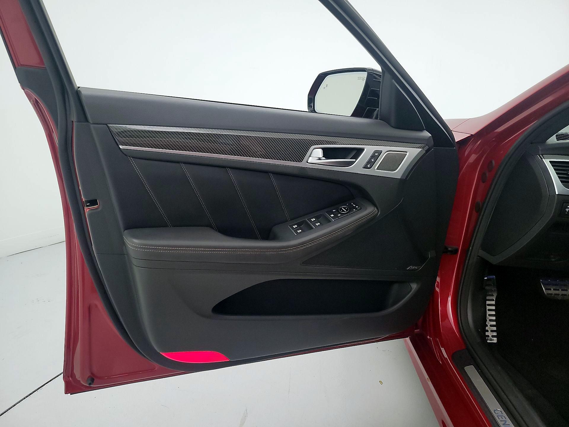 Thumbnail: 2018 Genesis G80 - 12