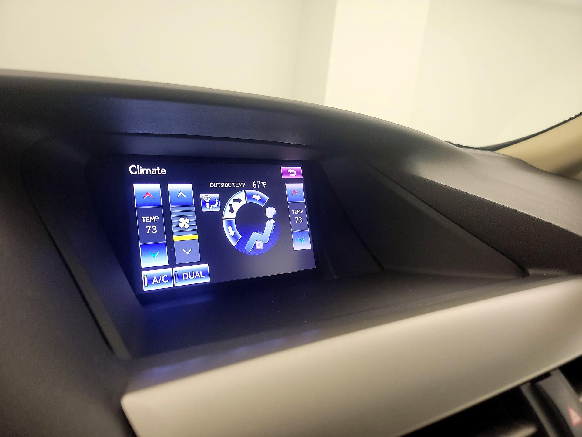 Thumbnail: 2015 Lexus RX - 17