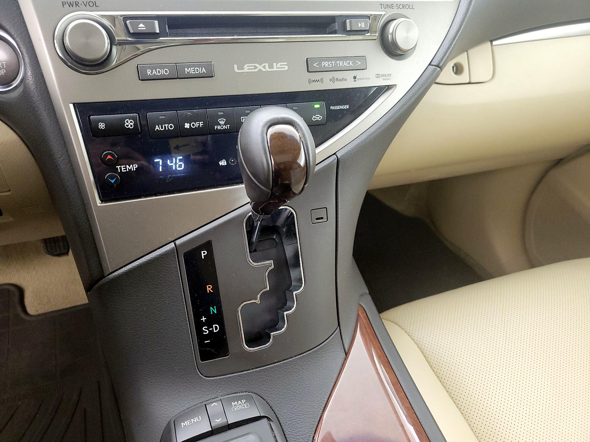 Thumbnail: 2015 Lexus RX - 18
