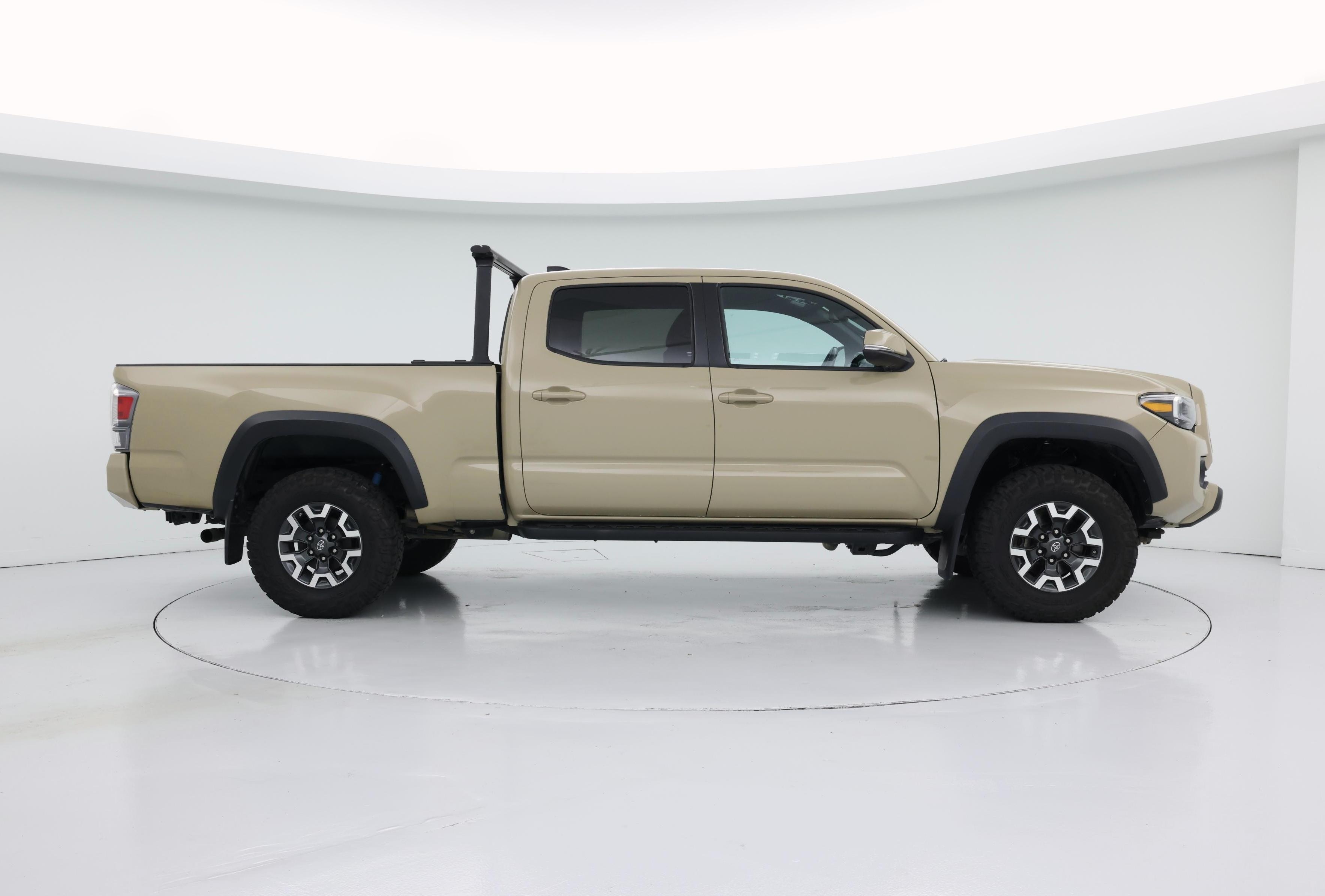 Thumbnail: 2020 Toyota Tacoma - 7