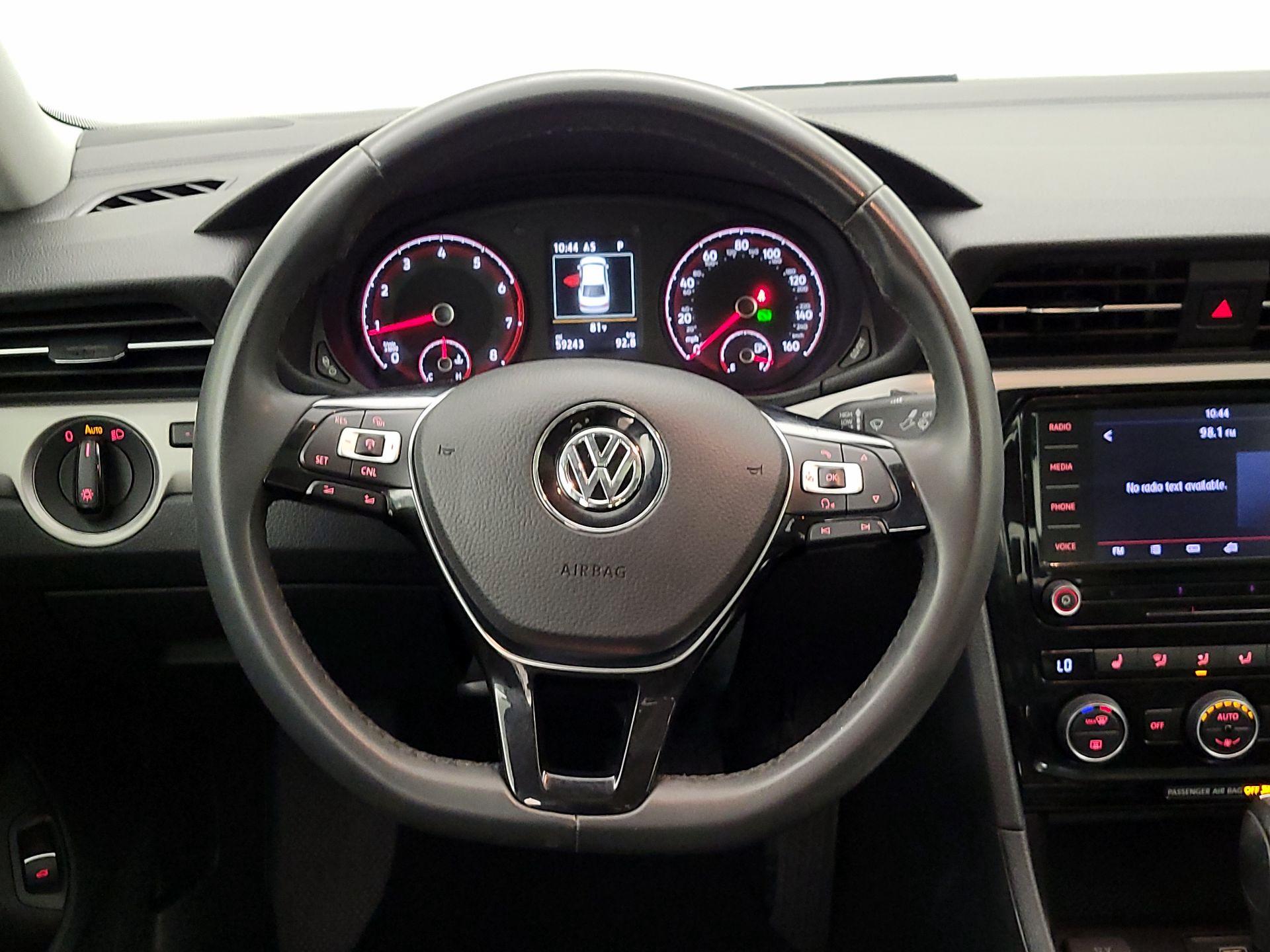 Thumbnail: 2022 Volkswagen Passat - 10