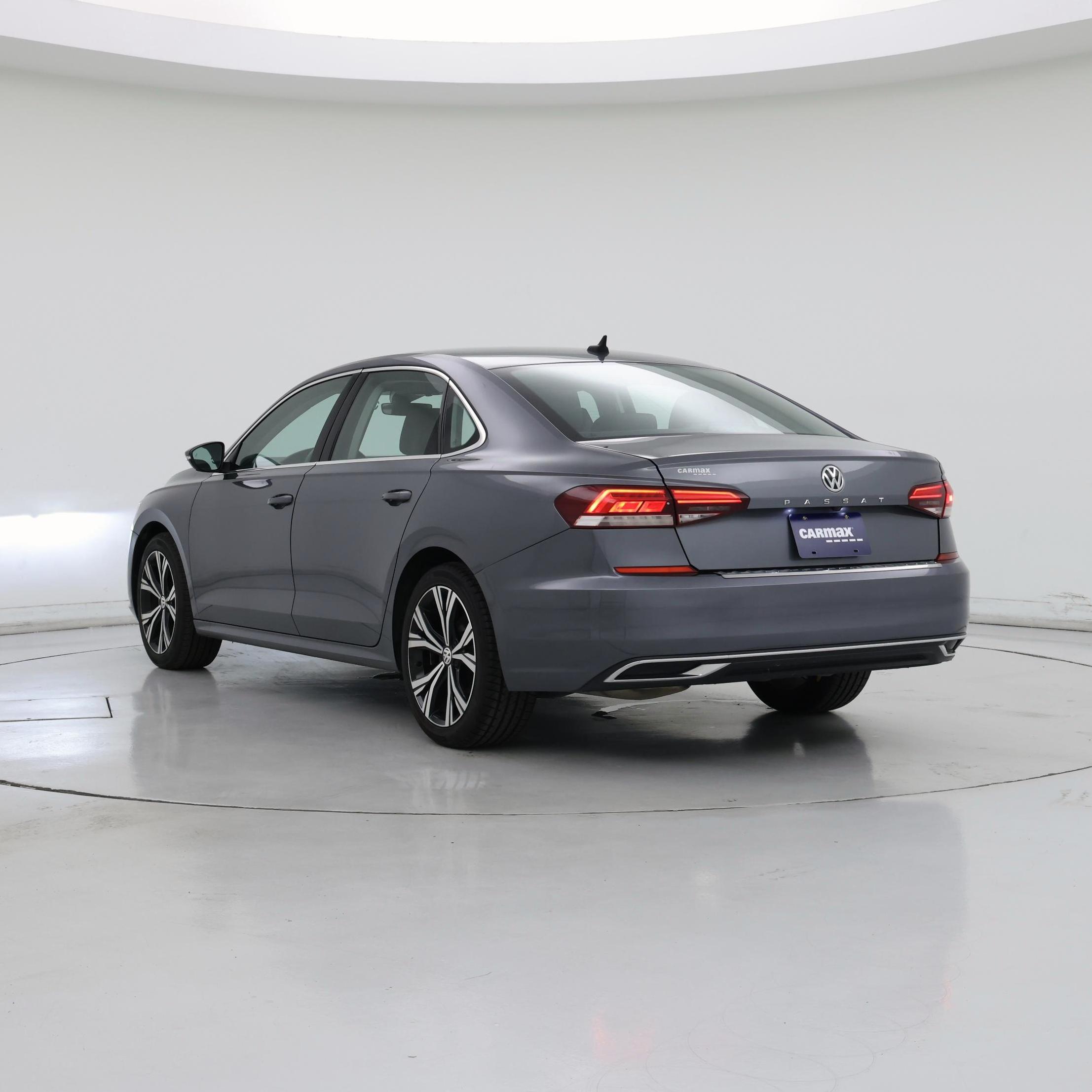 Thumbnail: 2022 Volkswagen Passat - 2