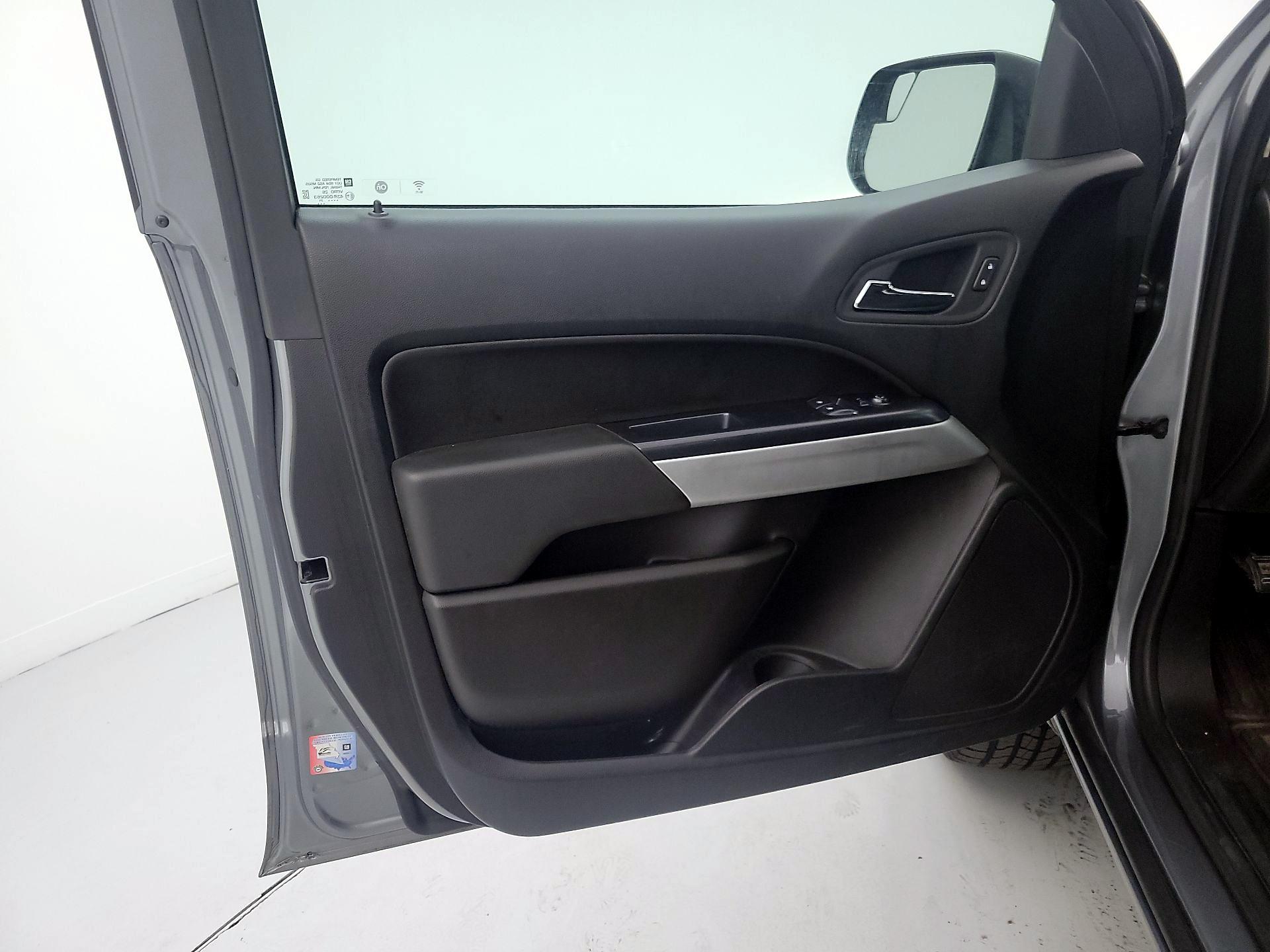 Thumbnail: 2021 Chevrolet Colorado - 12